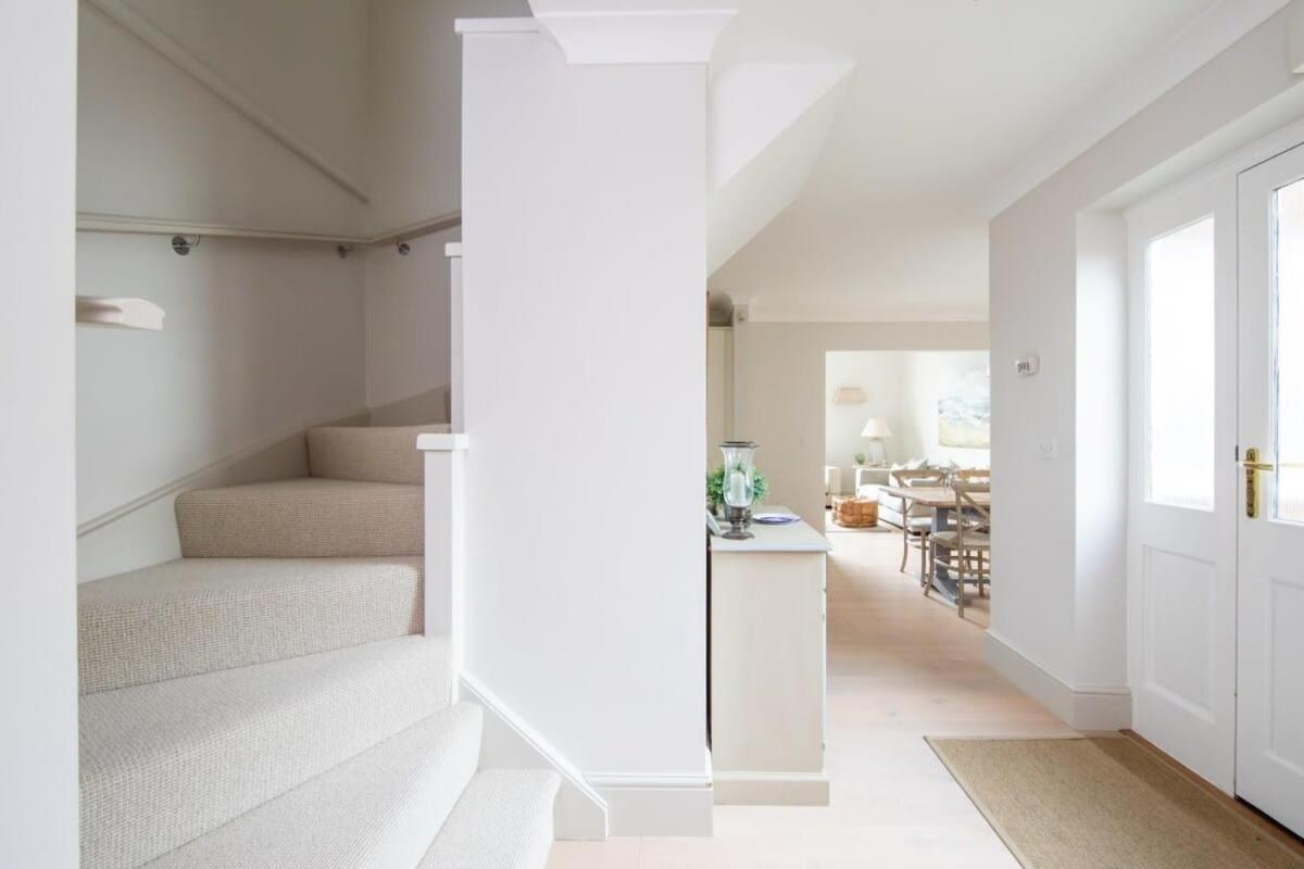 Superior house for 6 near beach w parking garden