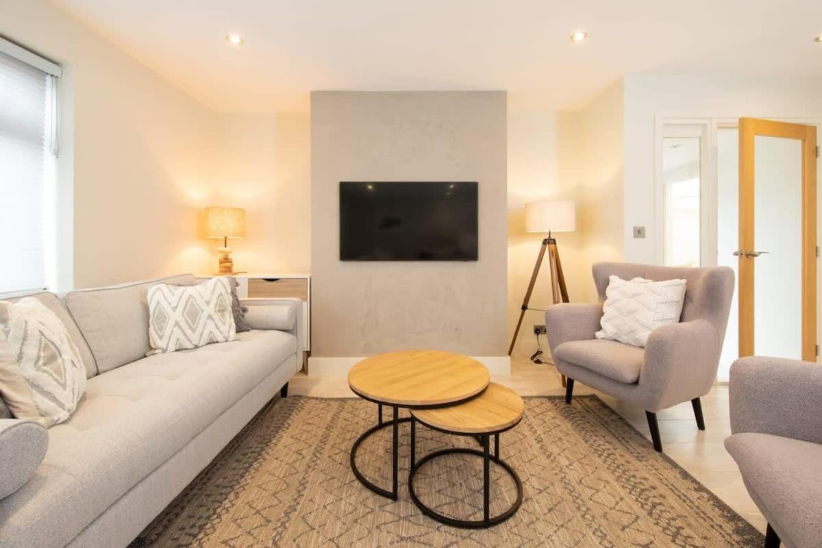 Designer Family Escape Hot Tub Steps to Beach