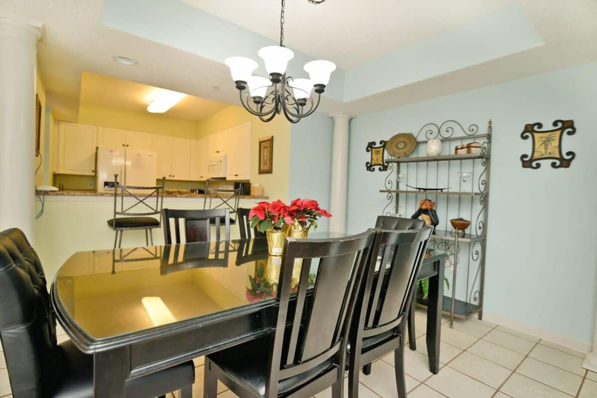 Waterfront Luxury Huge Condo with 15000sf Pool