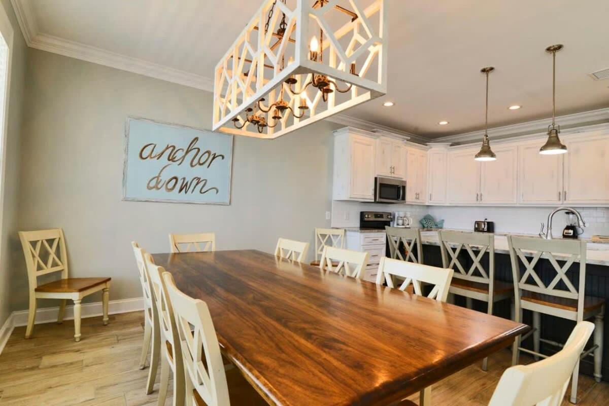 Anchor Down Luxury Ocean View Beach House w Pool