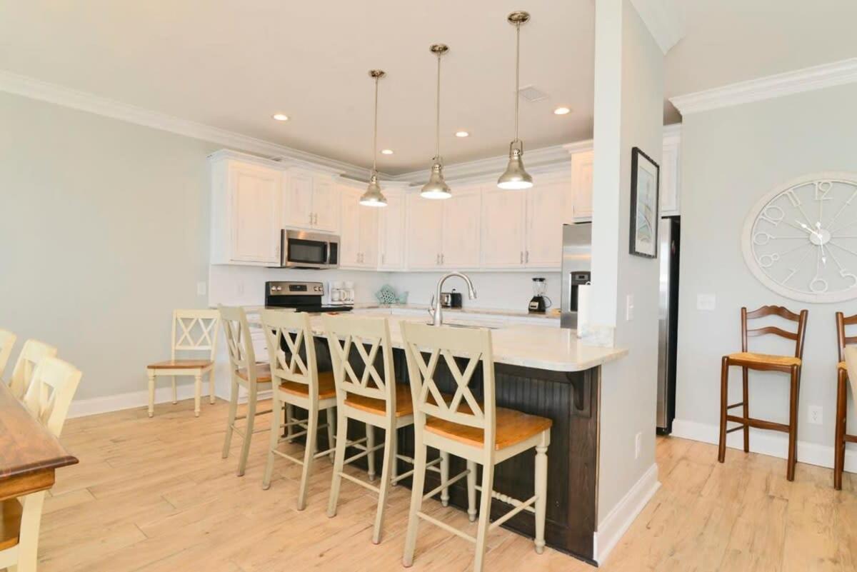 Anchor Down Luxury Ocean View Beach House w Pool