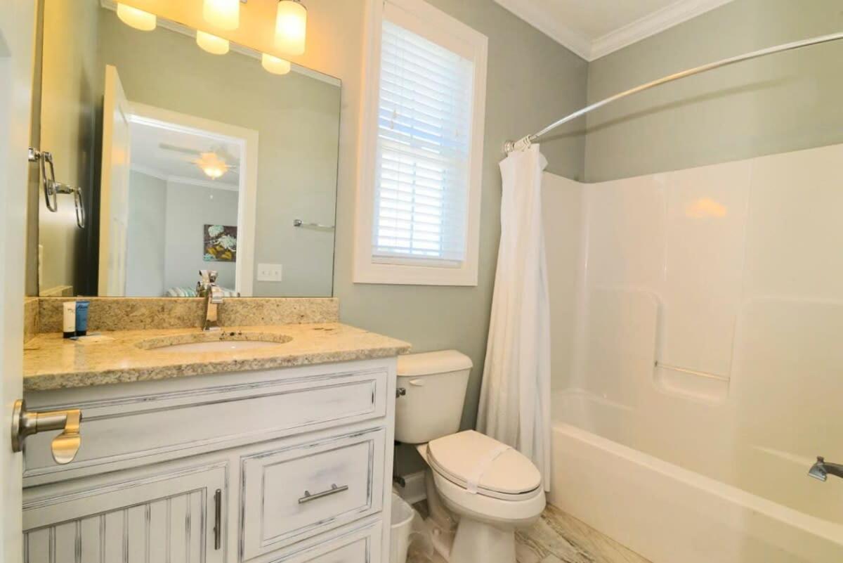 Anchor Down Luxury Ocean View Beach House w Pool