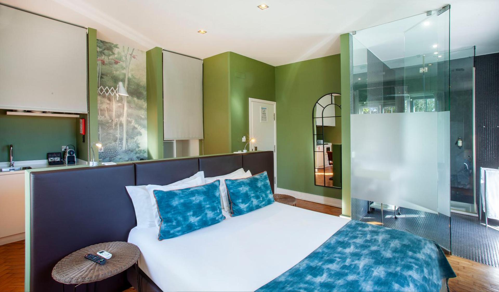 Superior Double Room with Balcony and Kitchenette