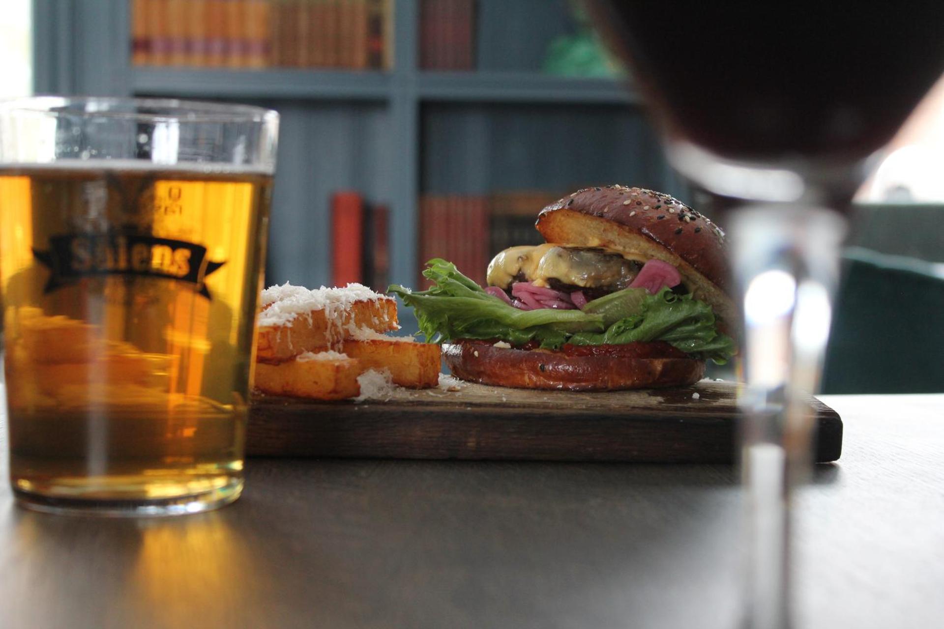 Restaurant/places to eat