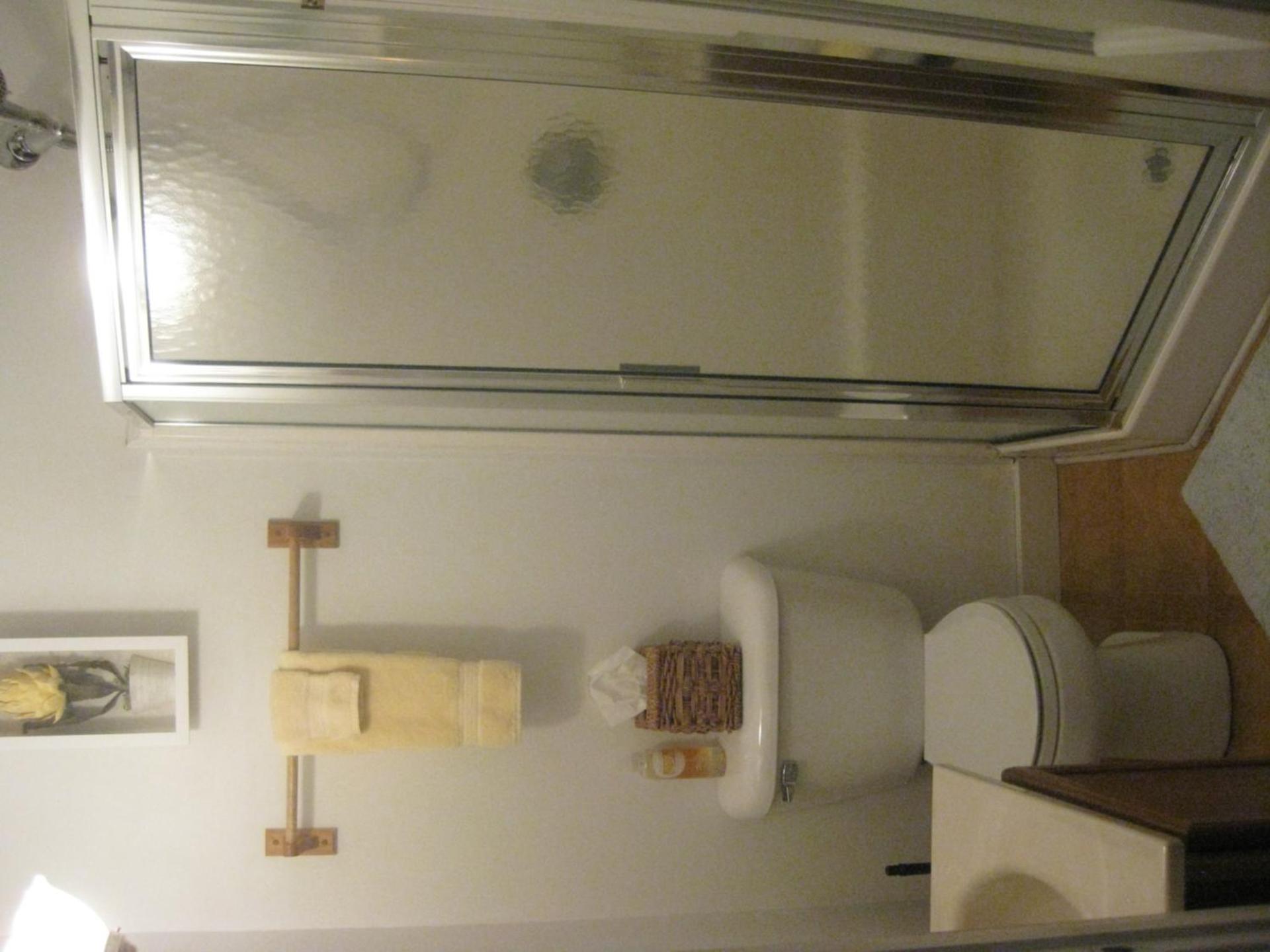 The Bridges Inn at Whitcomb House B&B