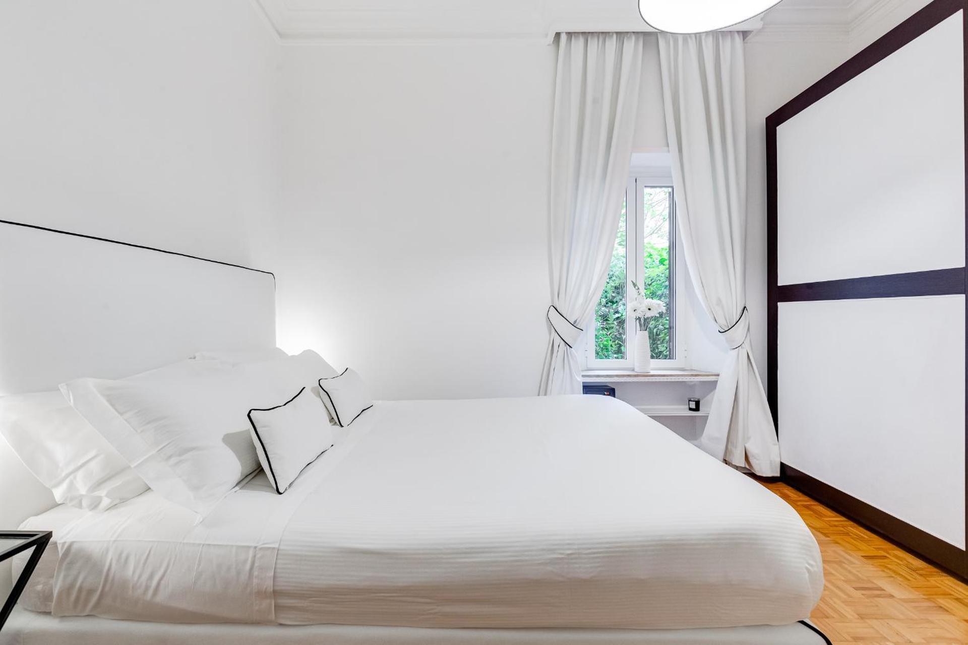 New Sistina Suite - Your Italian Holidays