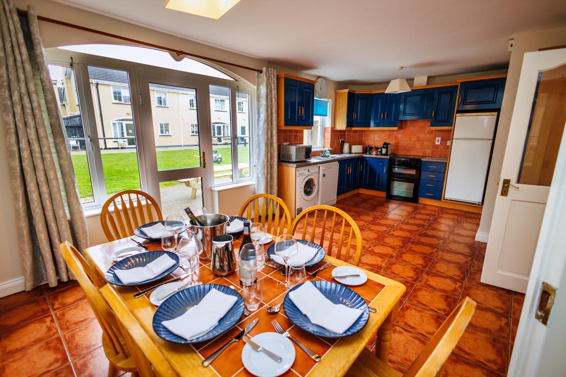 15 Killarney Holiday Village