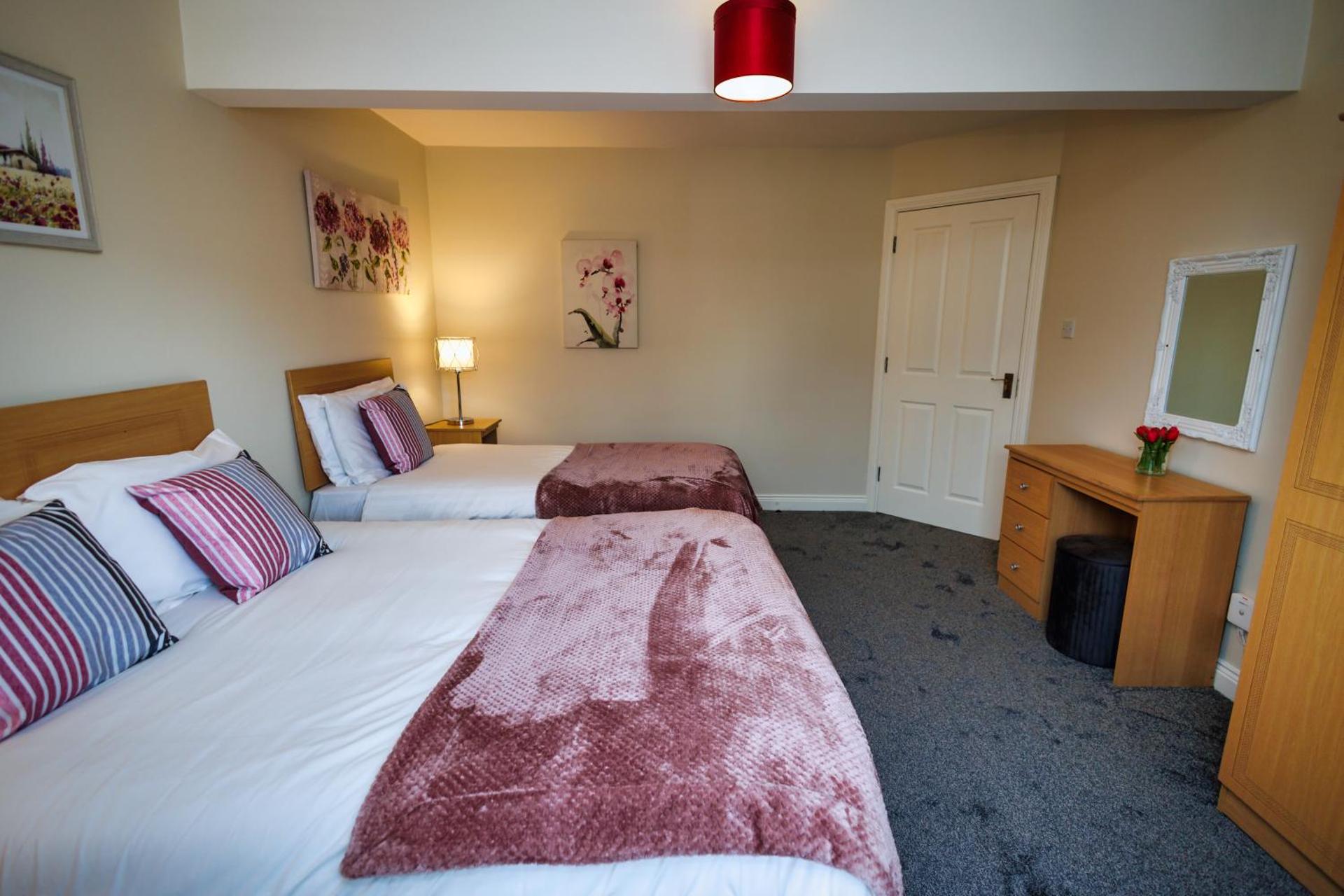 15 Killarney Holiday Village