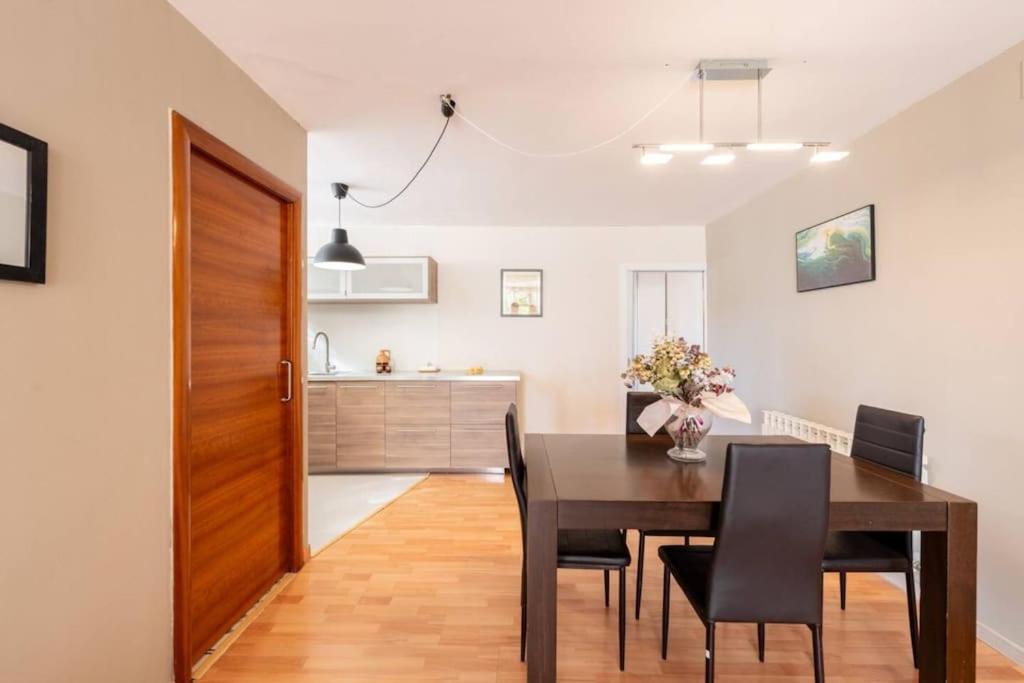 Casa Mar Blava con piscina comunitaria junto Barcelona Centro