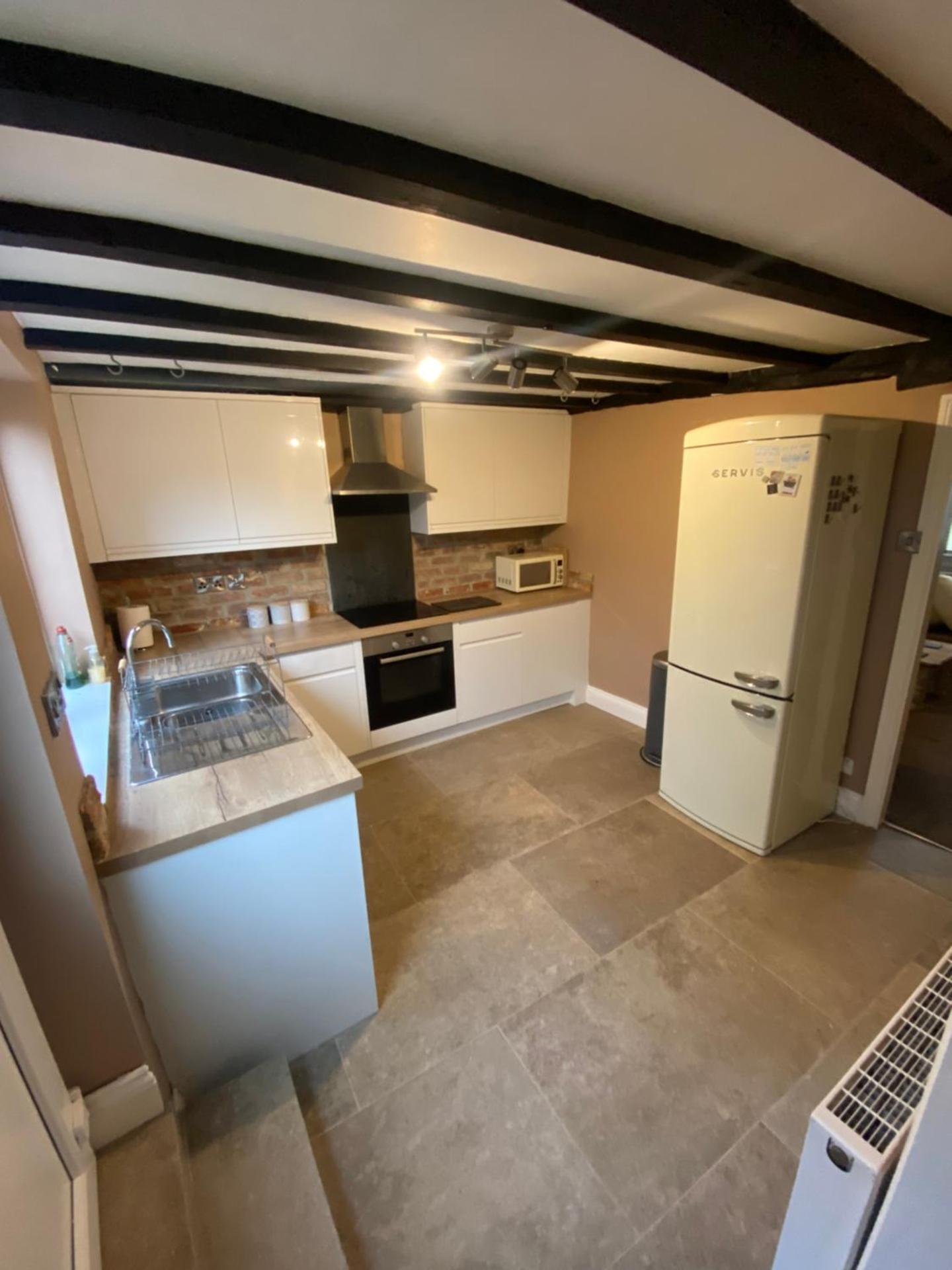 Rustic Retreat cottage