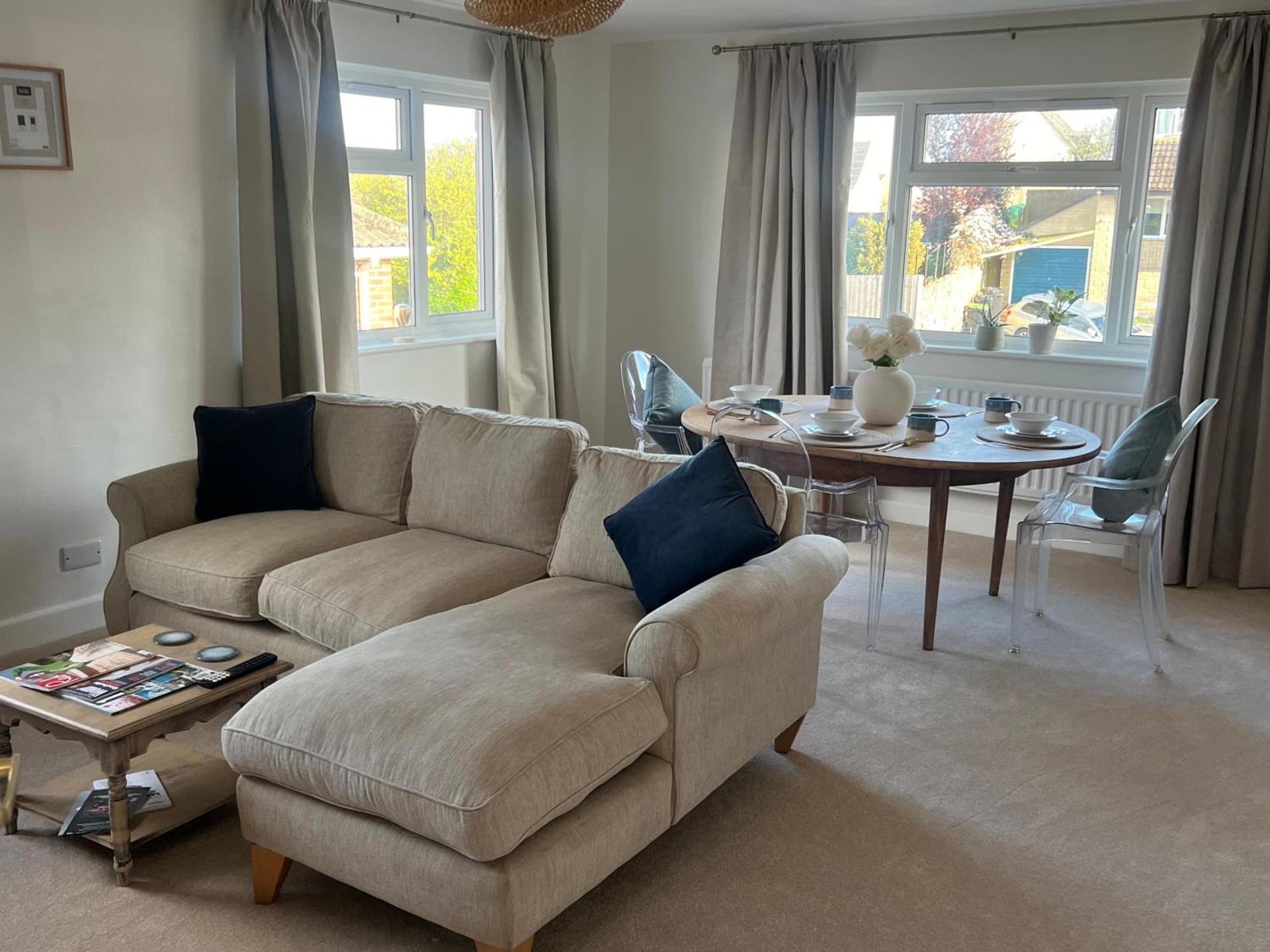 Chic seaside apartment