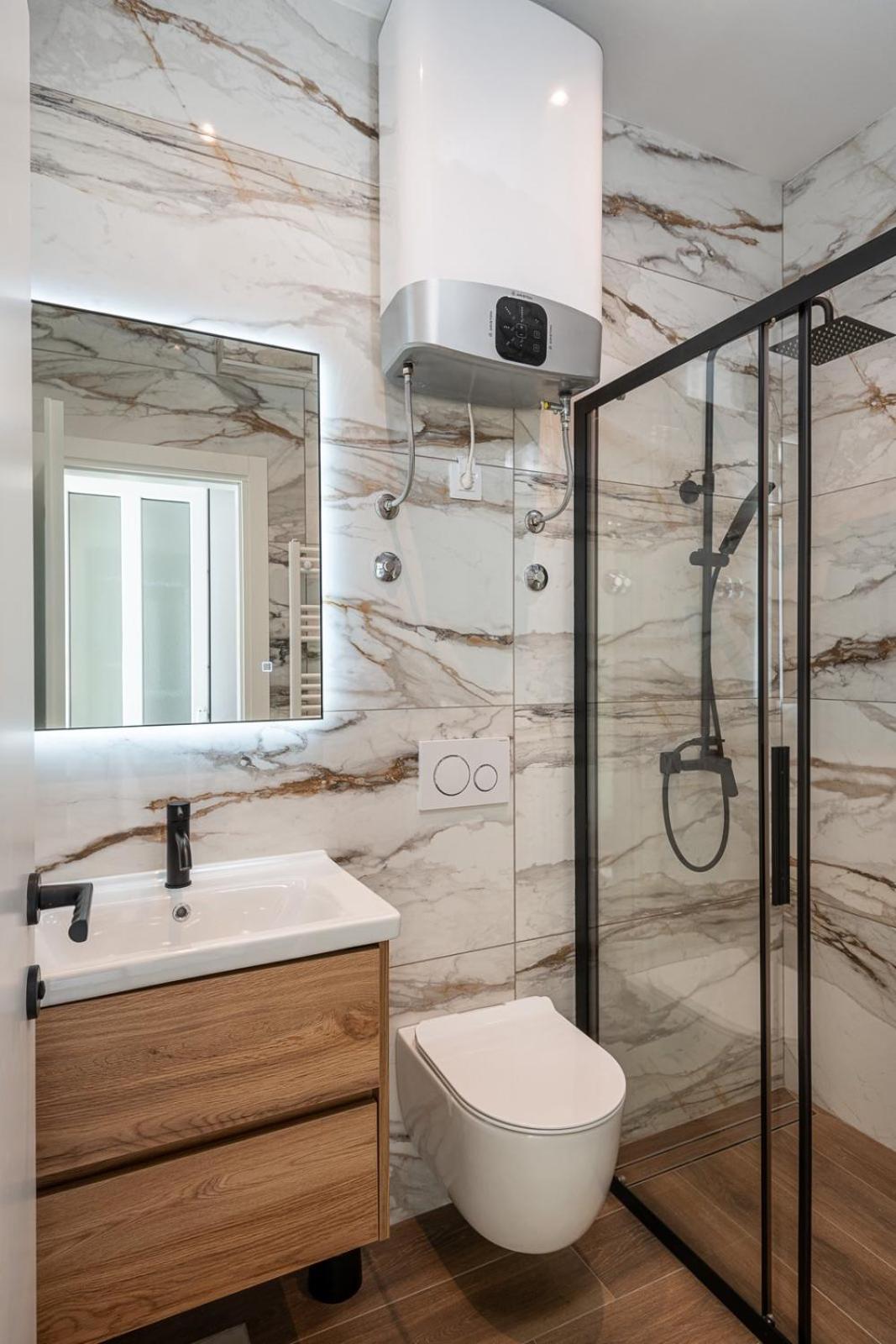 4M studios Above Sunset Beach