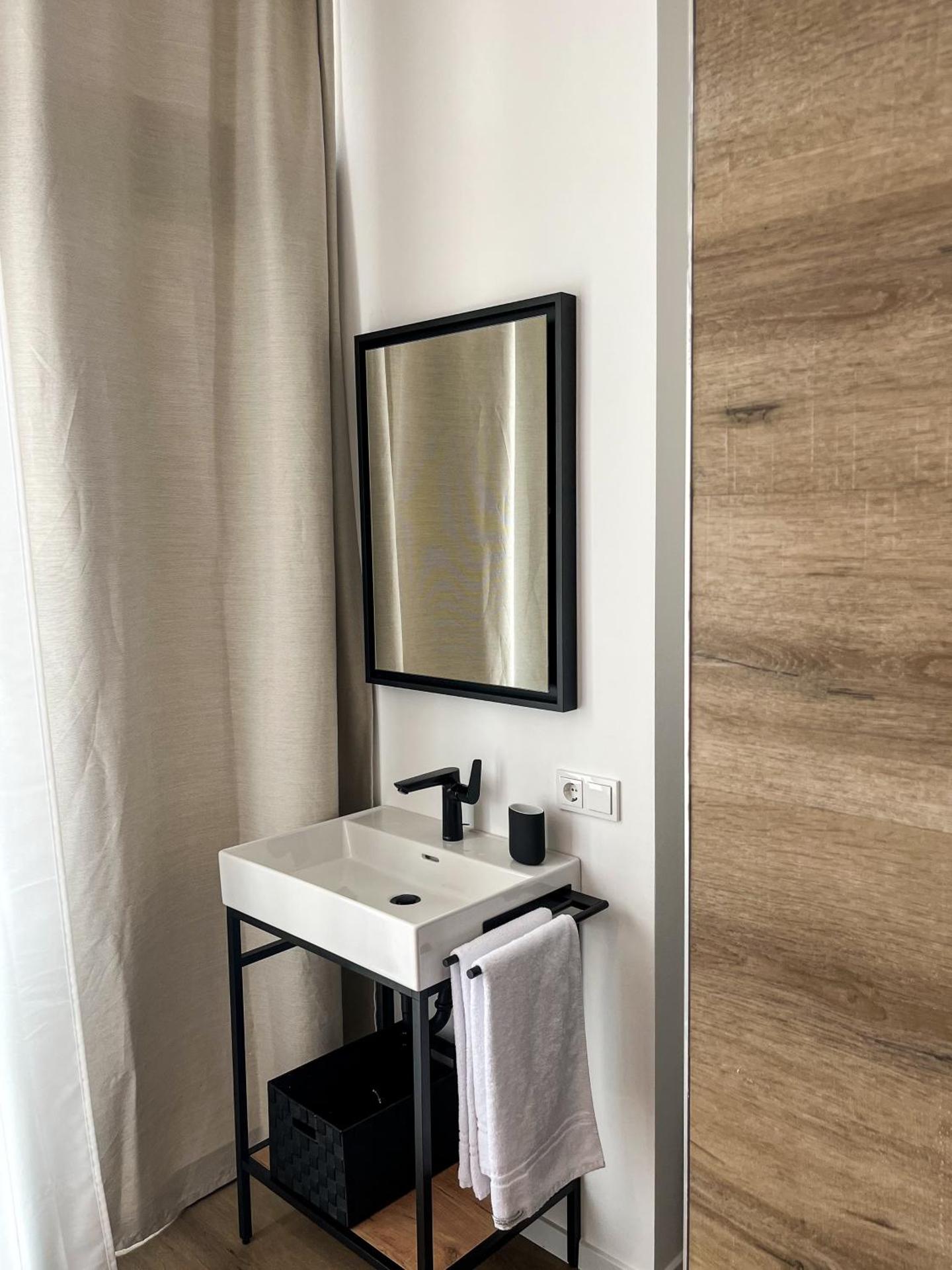 Glashaus mit 3 Gästezimmer