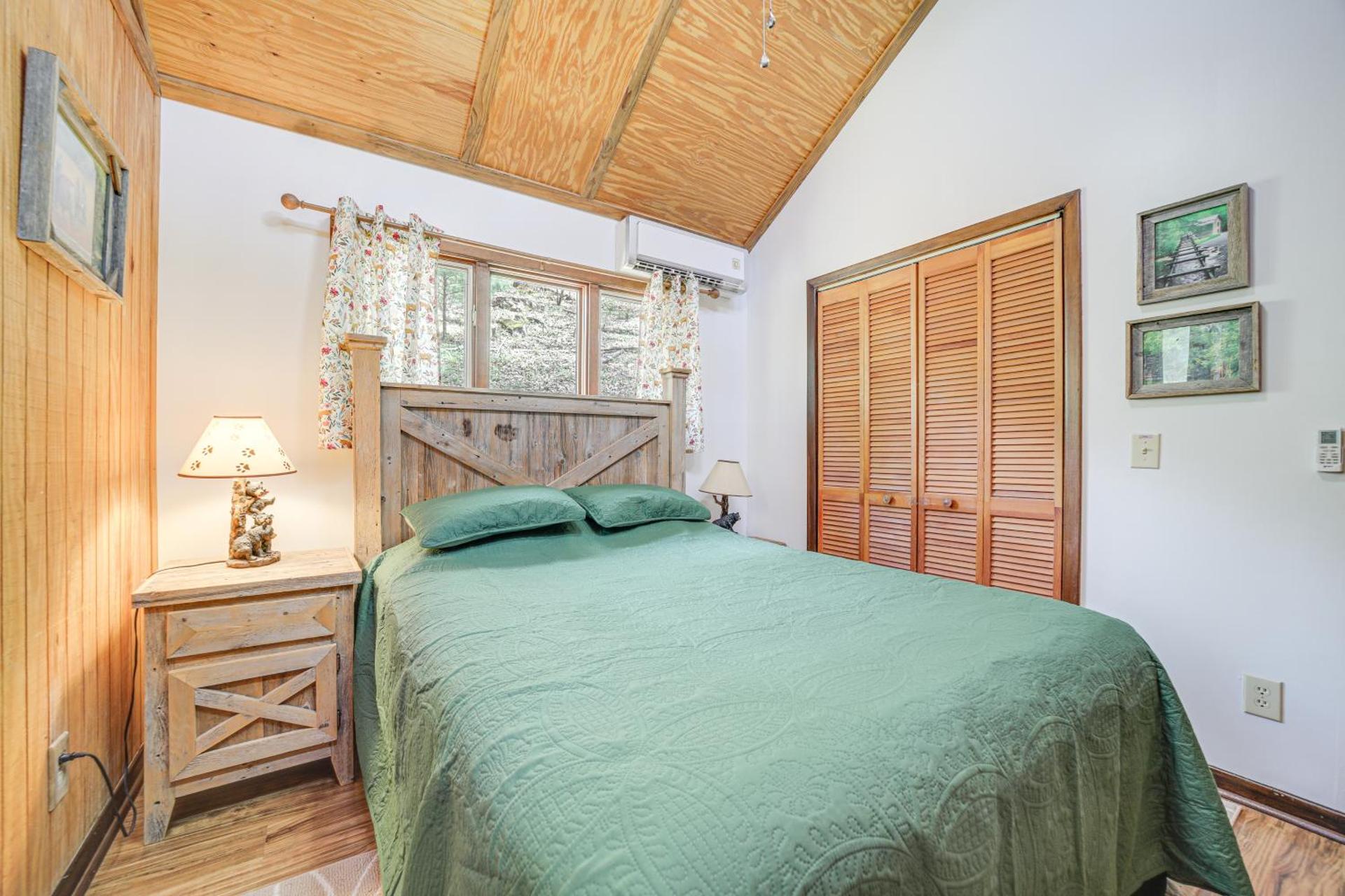 Unwind By Fire! Creekside Whittier Cabin with Deck