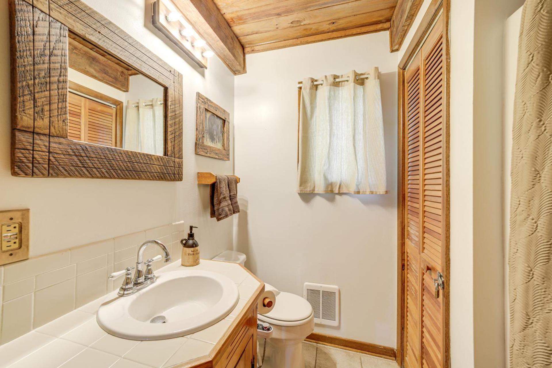 Unwind By Fire! Creekside Whittier Cabin with Deck