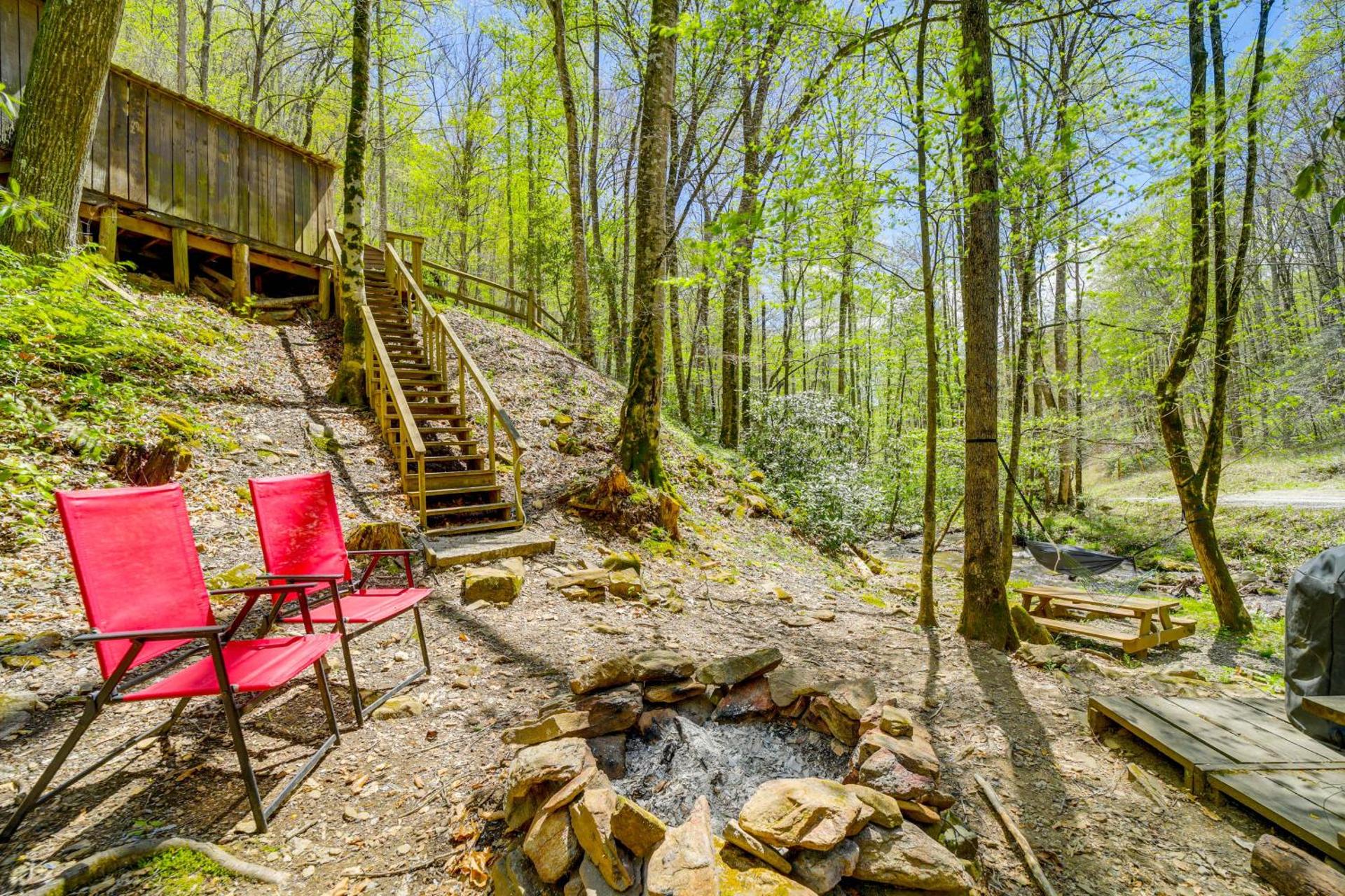 Unwind By Fire! Creekside Whittier Cabin with Deck