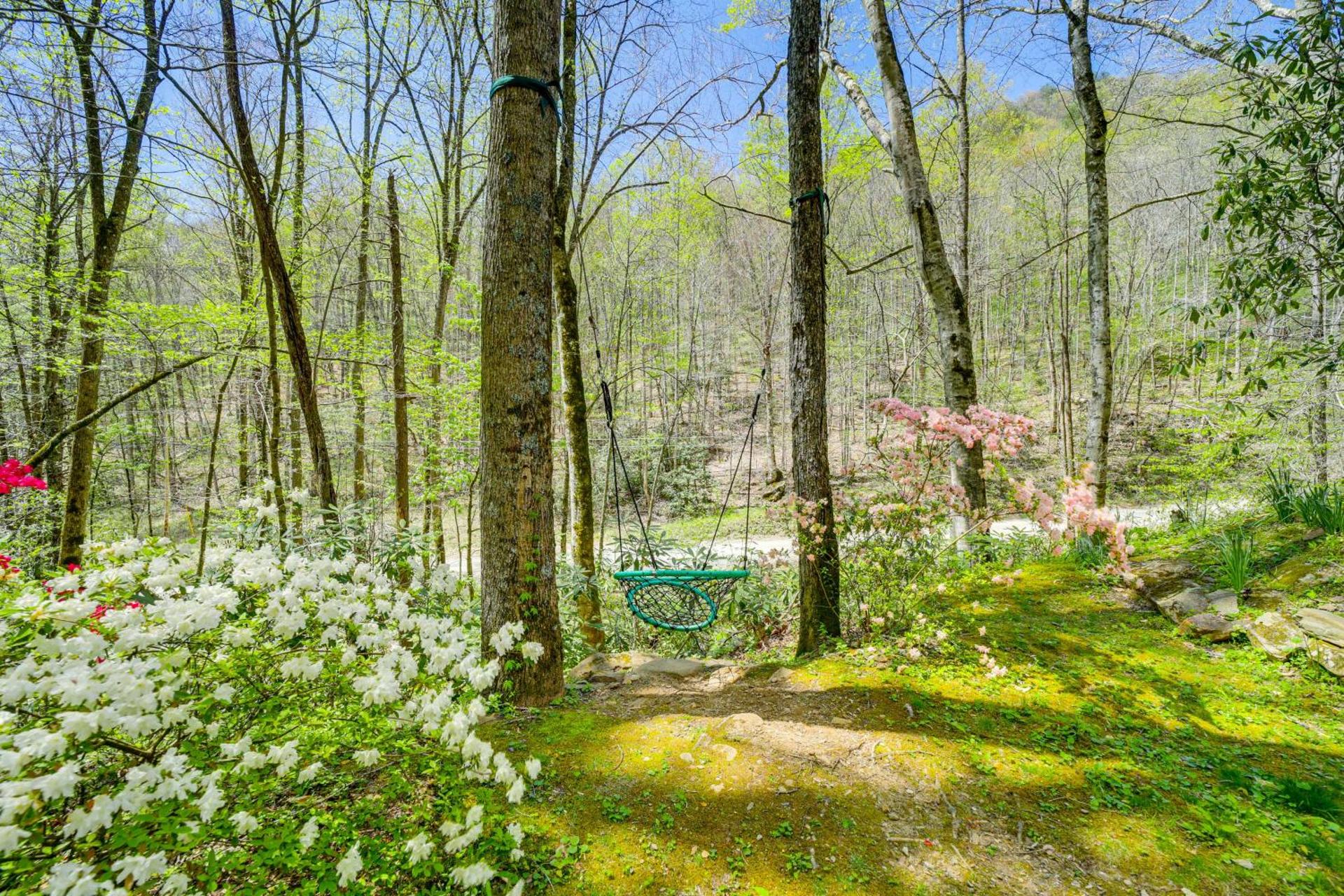Unwind By Fire! Creekside Whittier Cabin with Deck