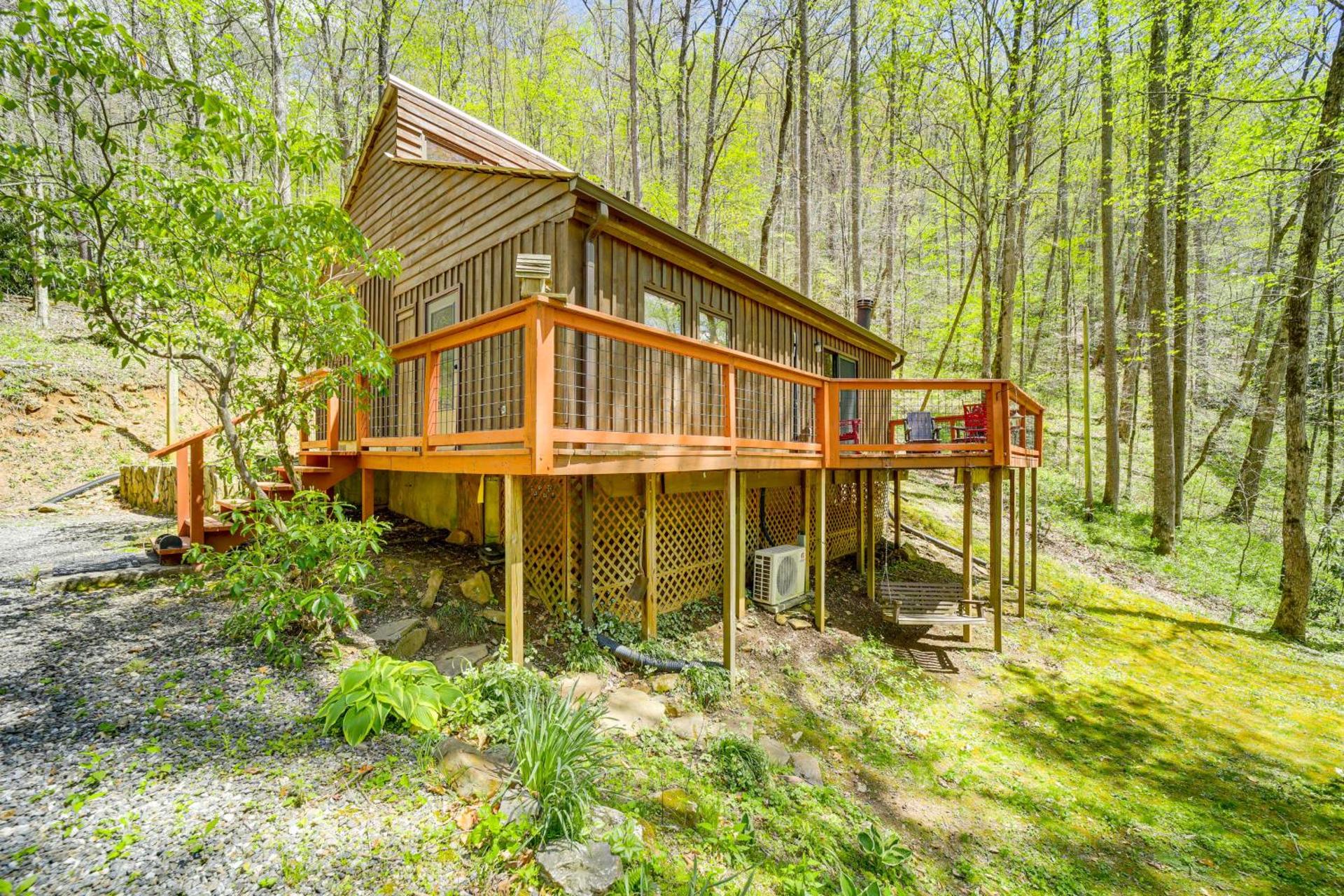 Unwind By Fire! Creekside Whittier Cabin with Deck