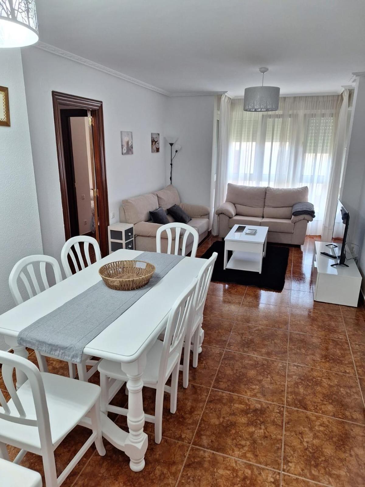 Noja. Piso en noja a 5 minutos de la playa de Ris