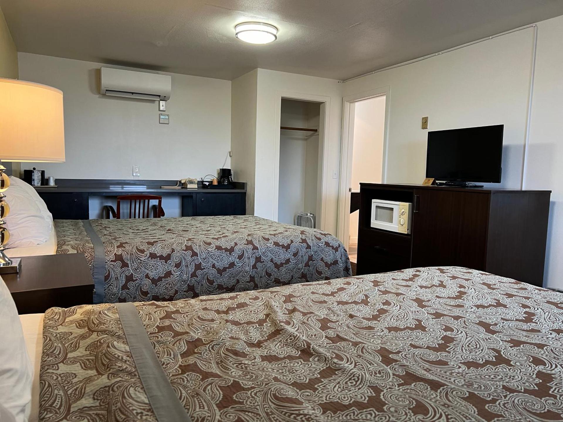 Queen Room with Two Queen Beds