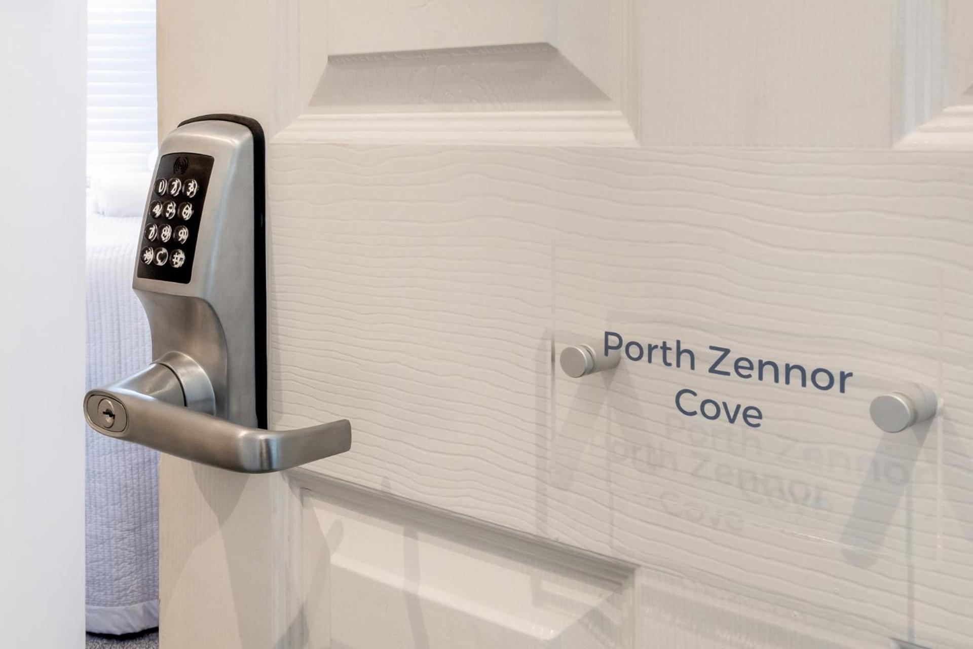 Logo/Certificate/Sign