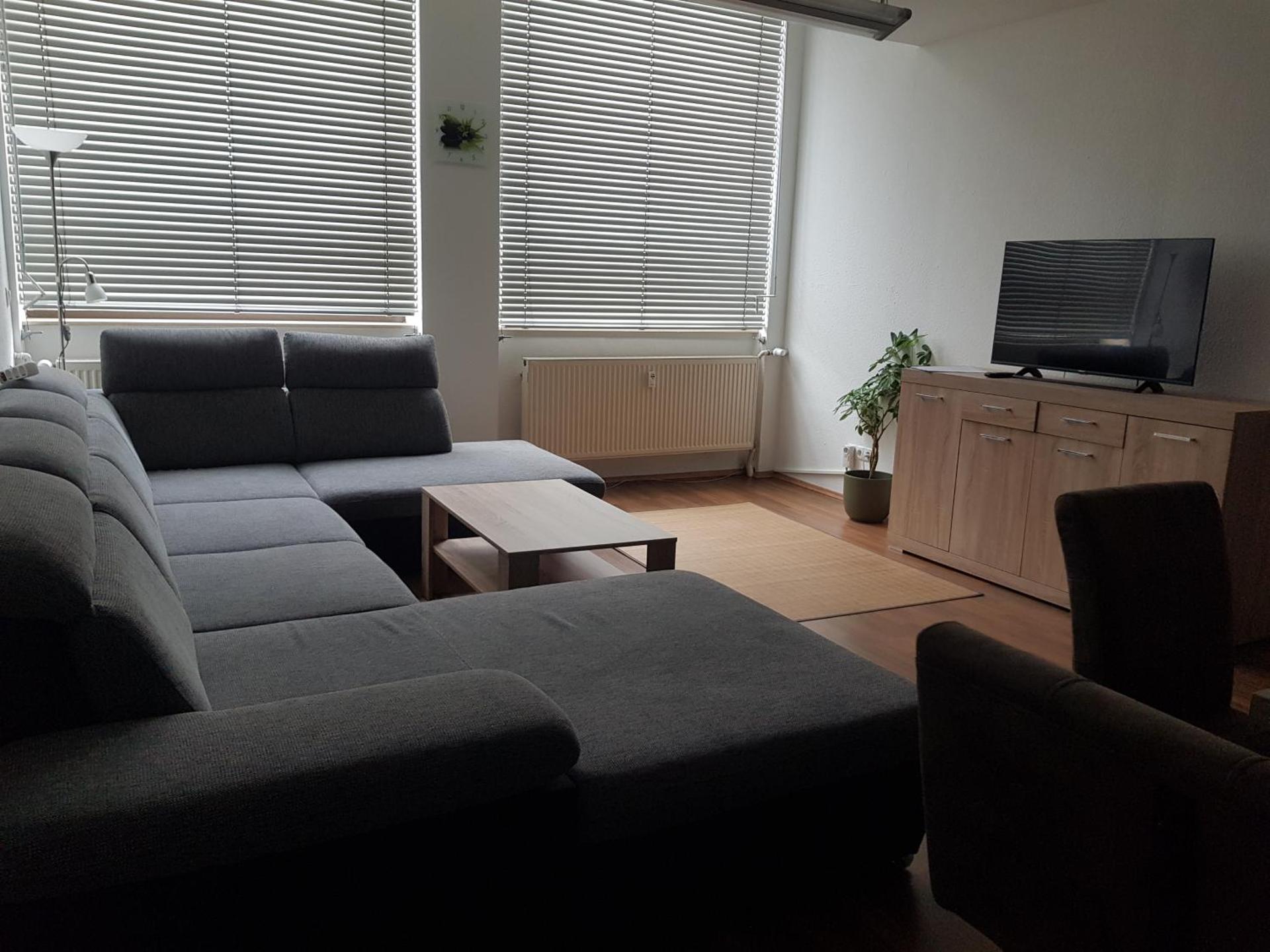 Communal lounge/ TV room