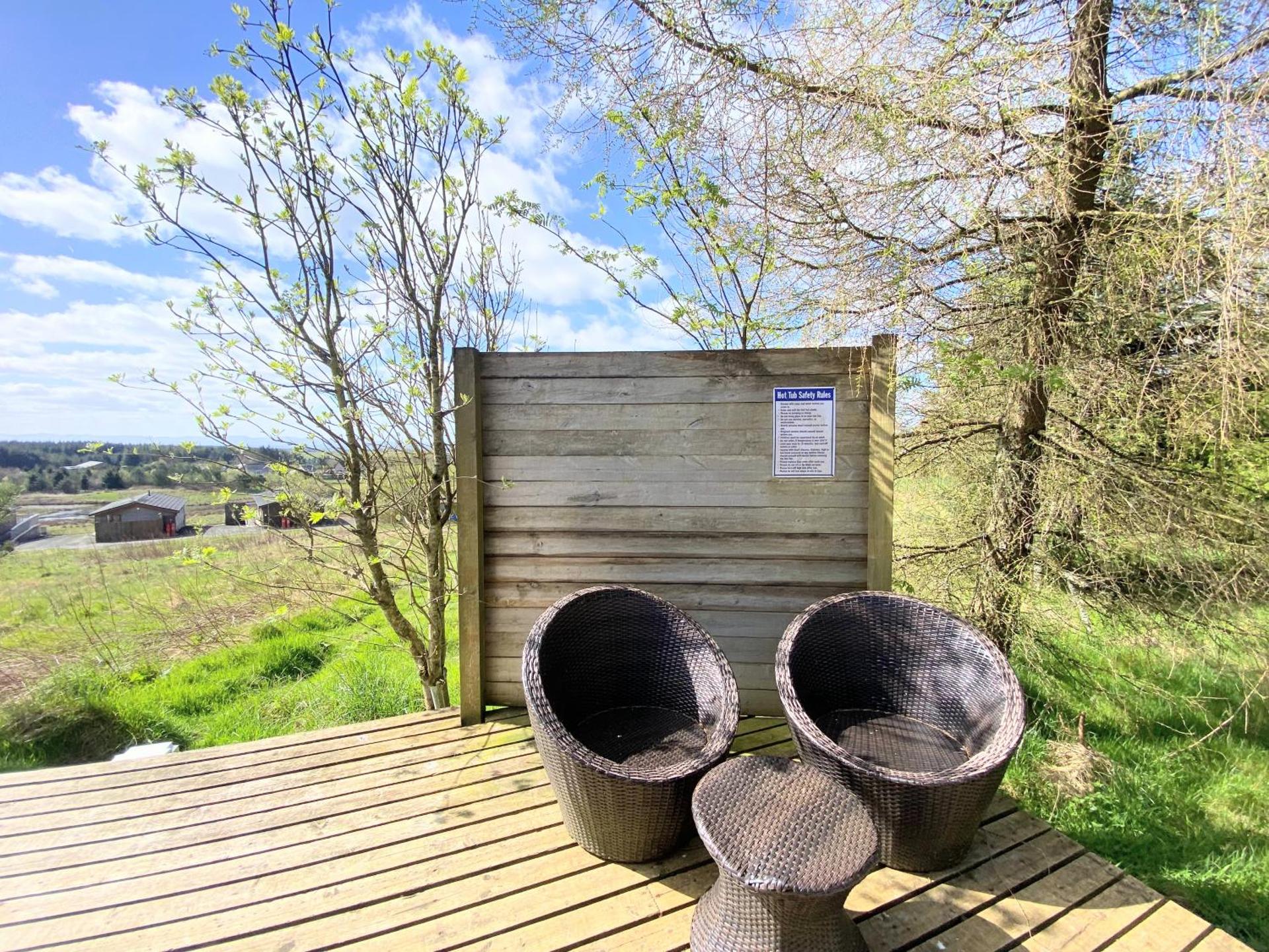 Blair Tiny House with Private Hot Tub - Fife - Loch Leven - Lomond Hills