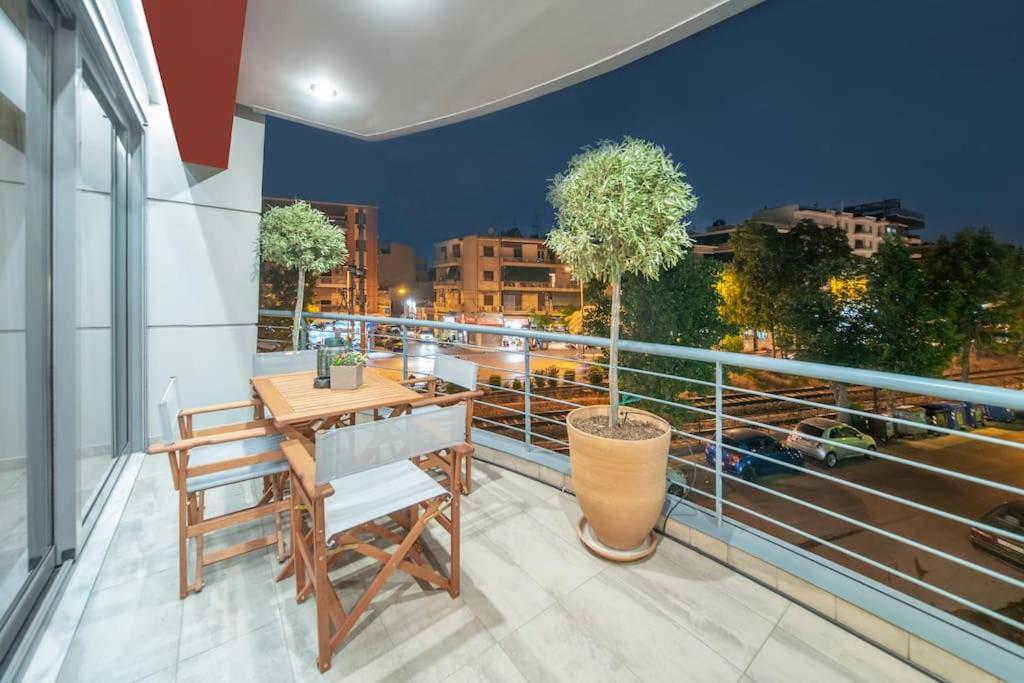 The HostMaster Urban Bliss