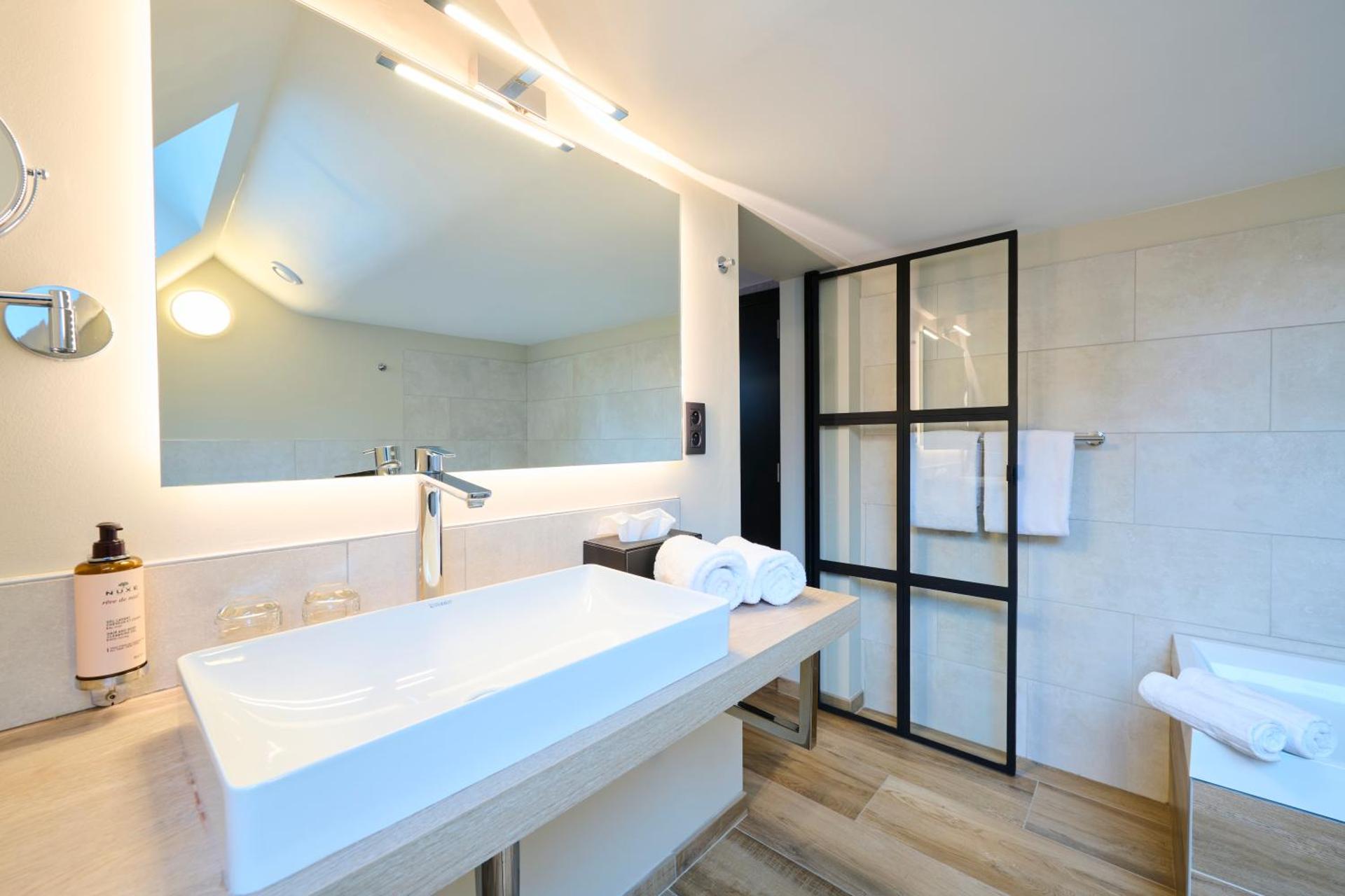 Double Room with Spa Bath