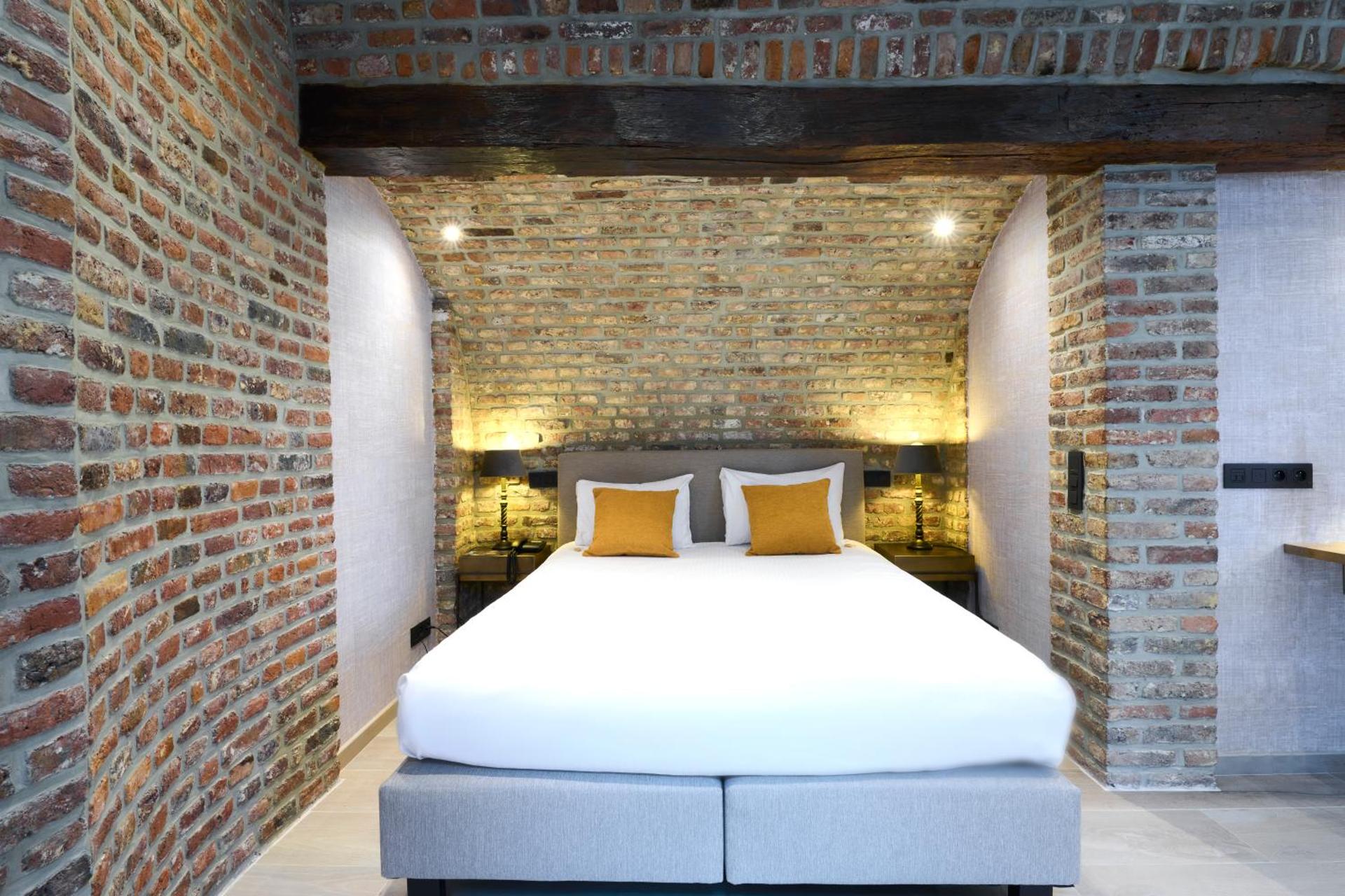 Double Room with Spa Bath