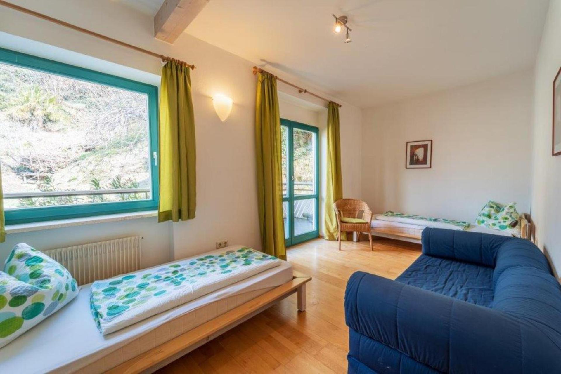 Two-Bedroom Deluxe Apartment with Balcony