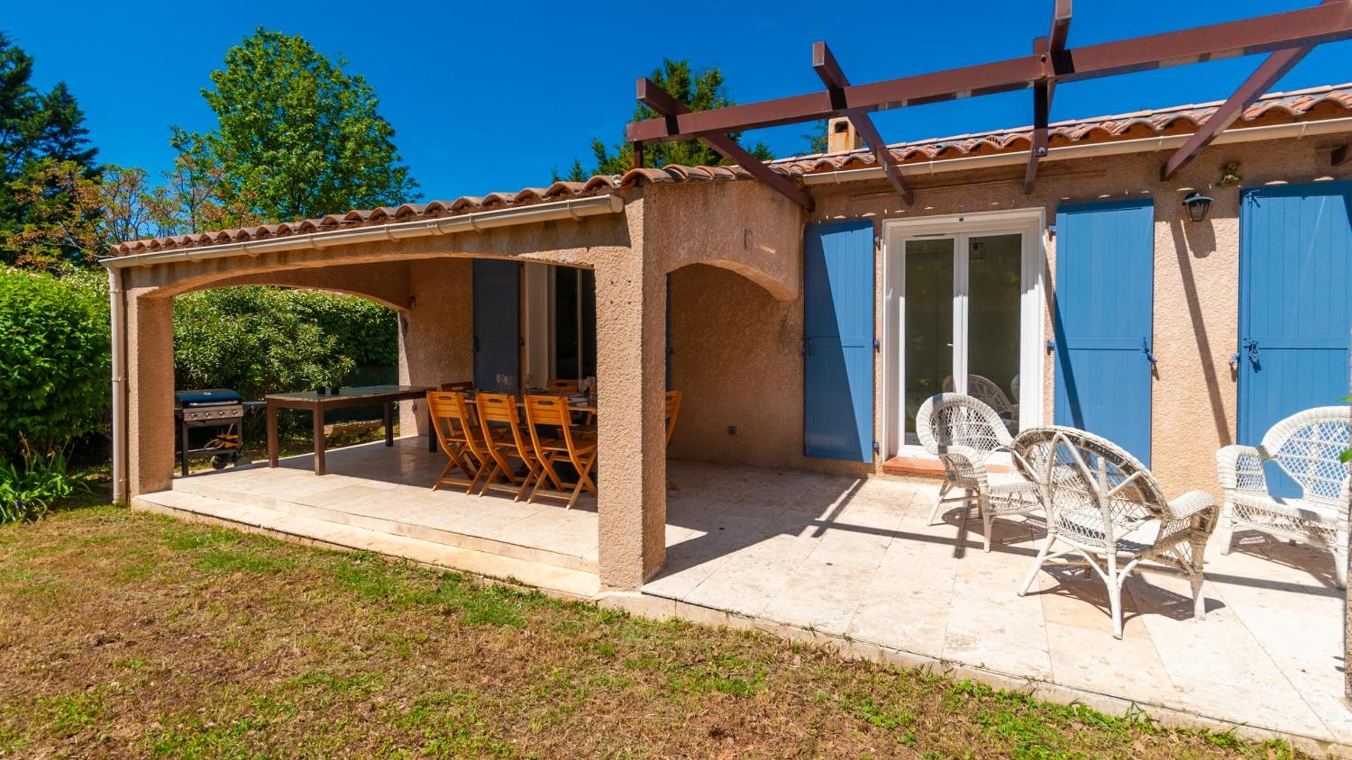 L'oustaou en provence verte