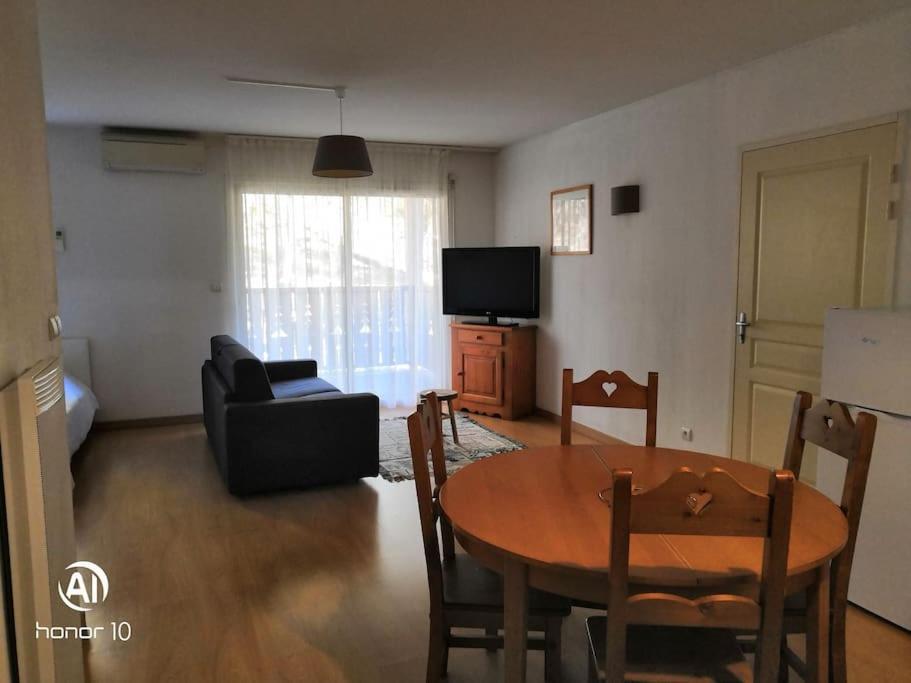 Grand studio à la montagne