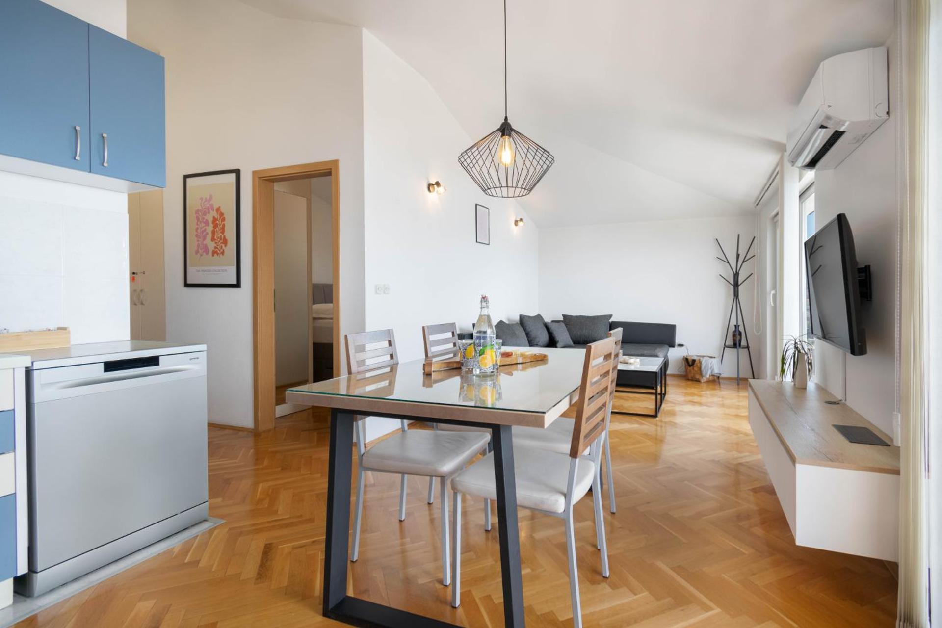 Apartment 30 m from Beach,Makarska,Marija