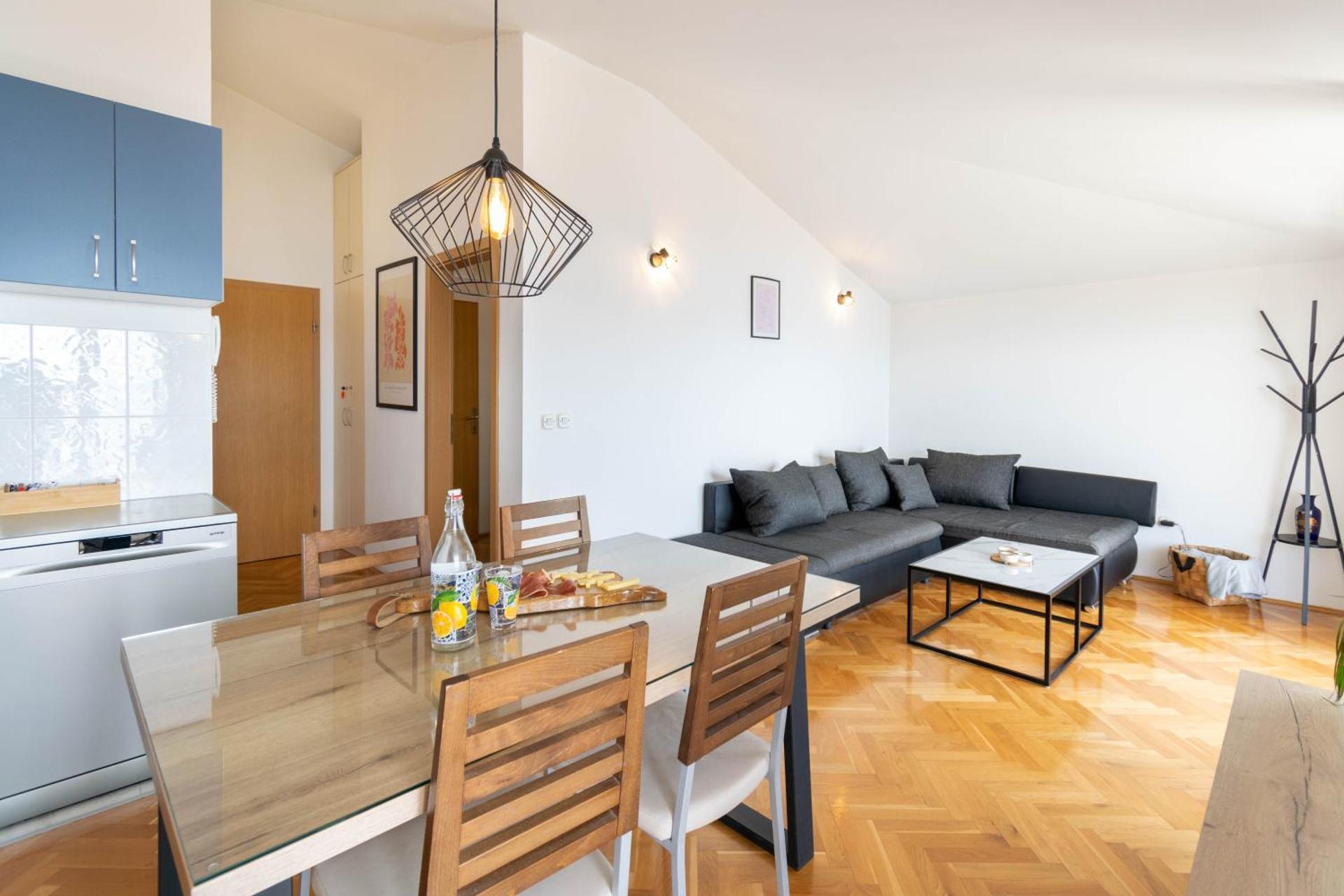 Apartment 30 m from Beach,Makarska,Marija