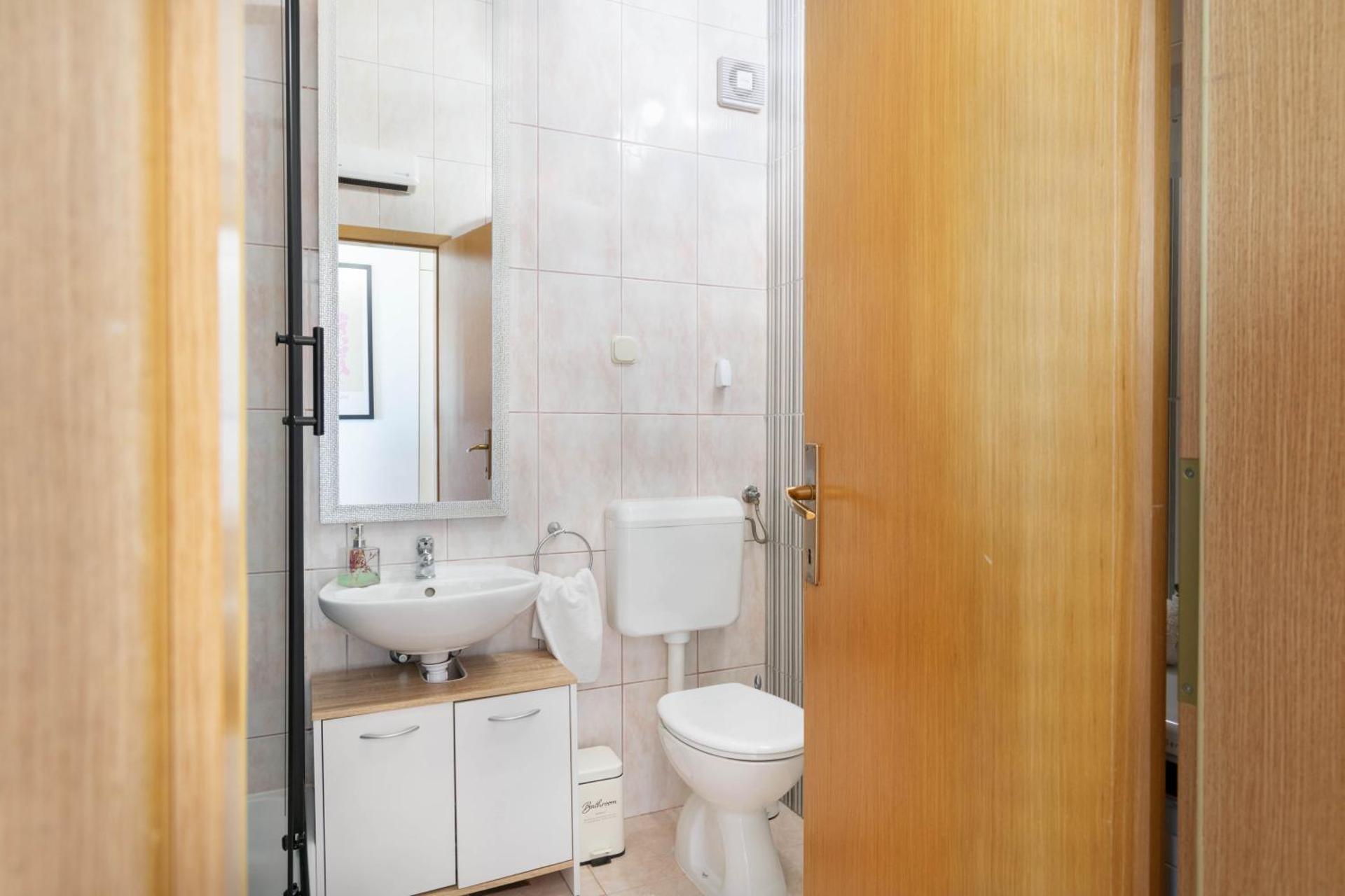 Apartment 30 m from Beach,Makarska,Marija