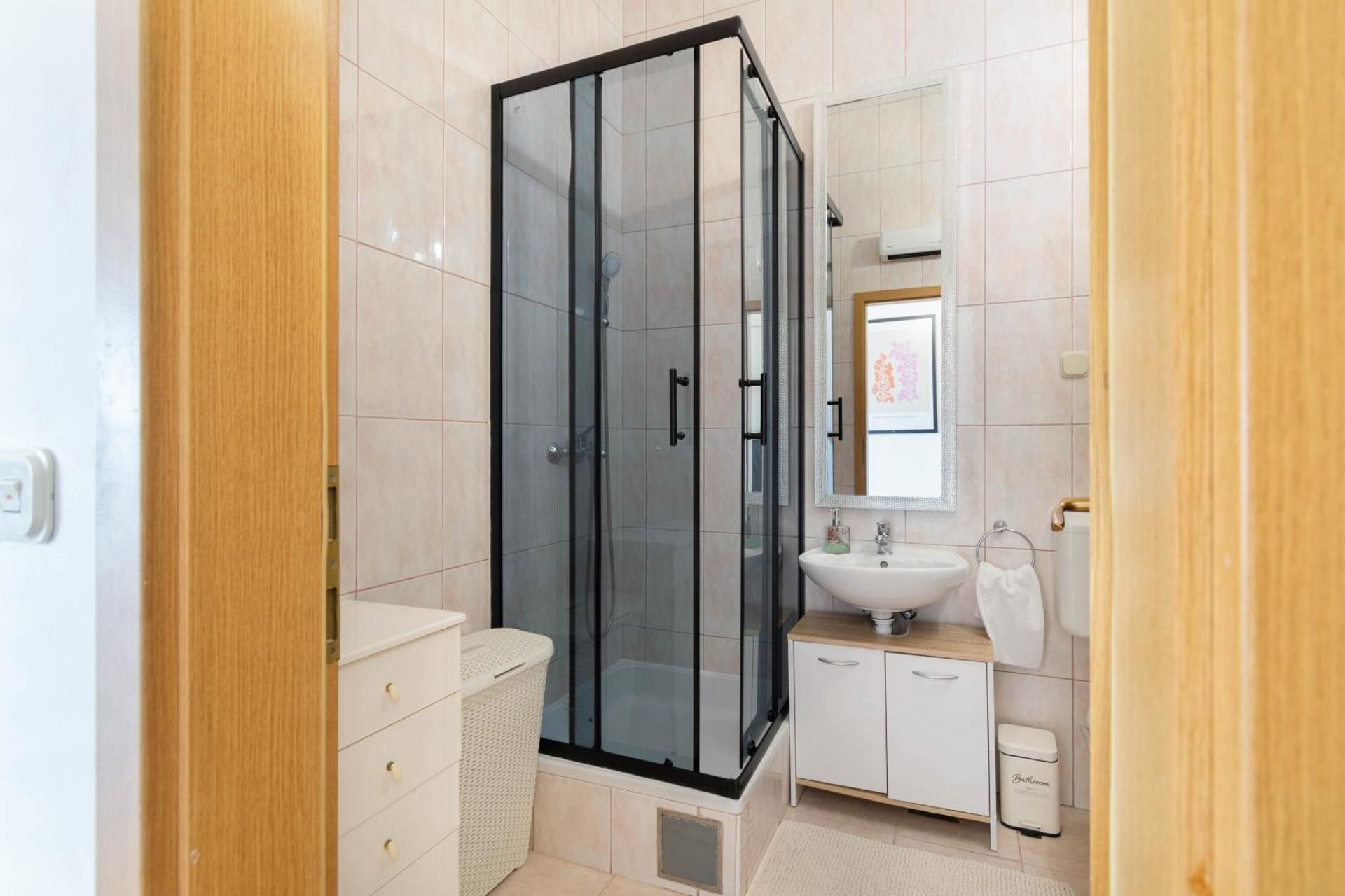 Apartment 30 m from Beach,Makarska,Marija