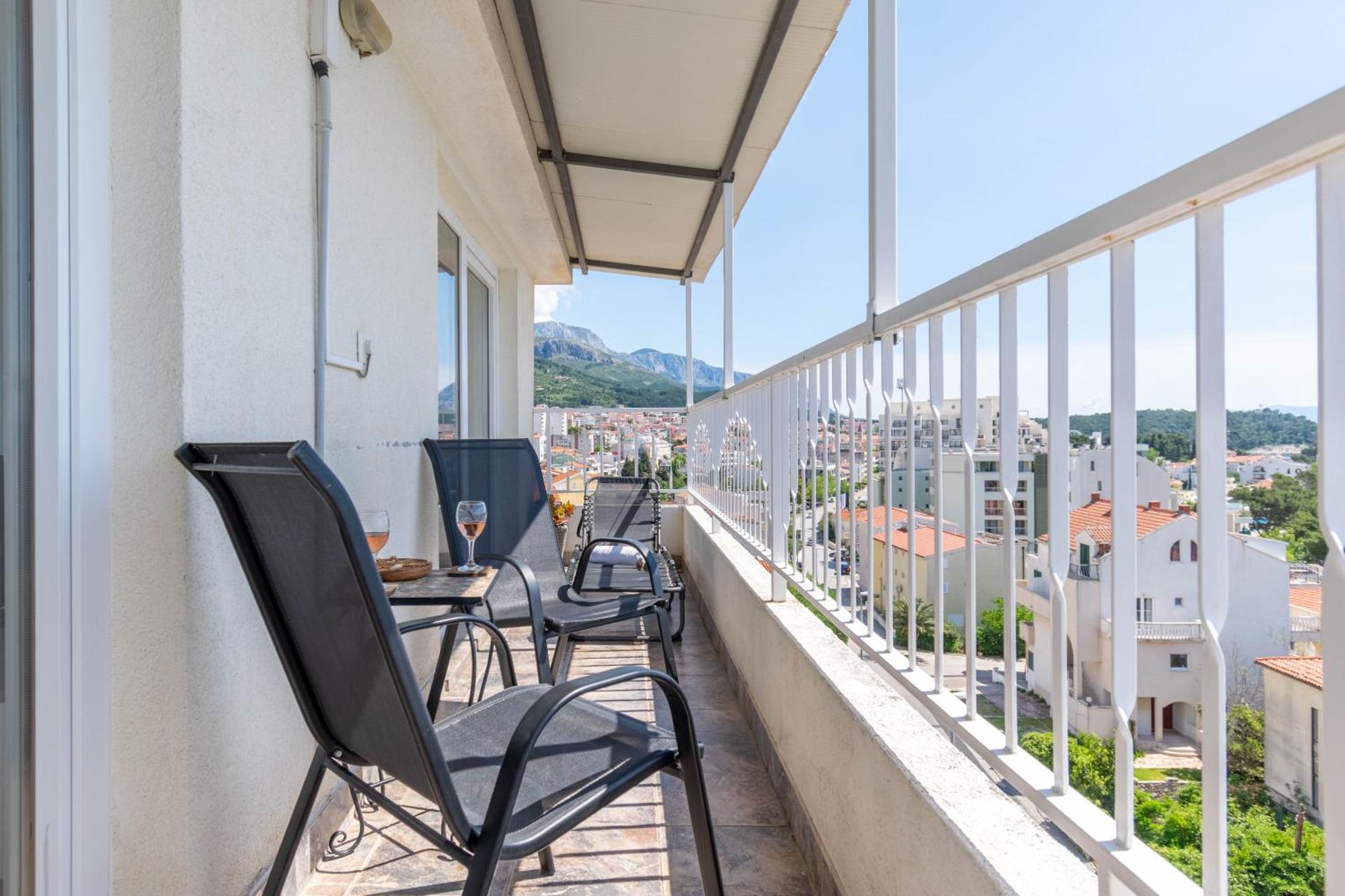 Apartment 30 m from Beach,Makarska,Marija