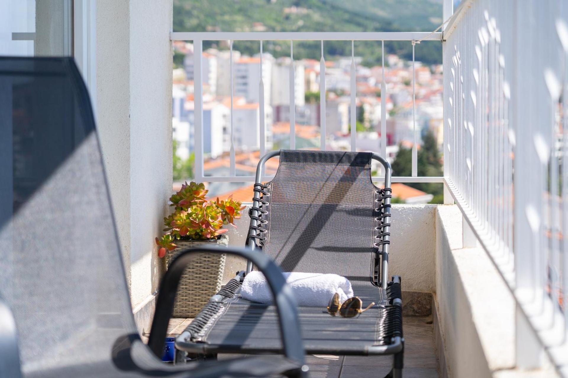 Apartment 30 m from Beach,Makarska,Marija