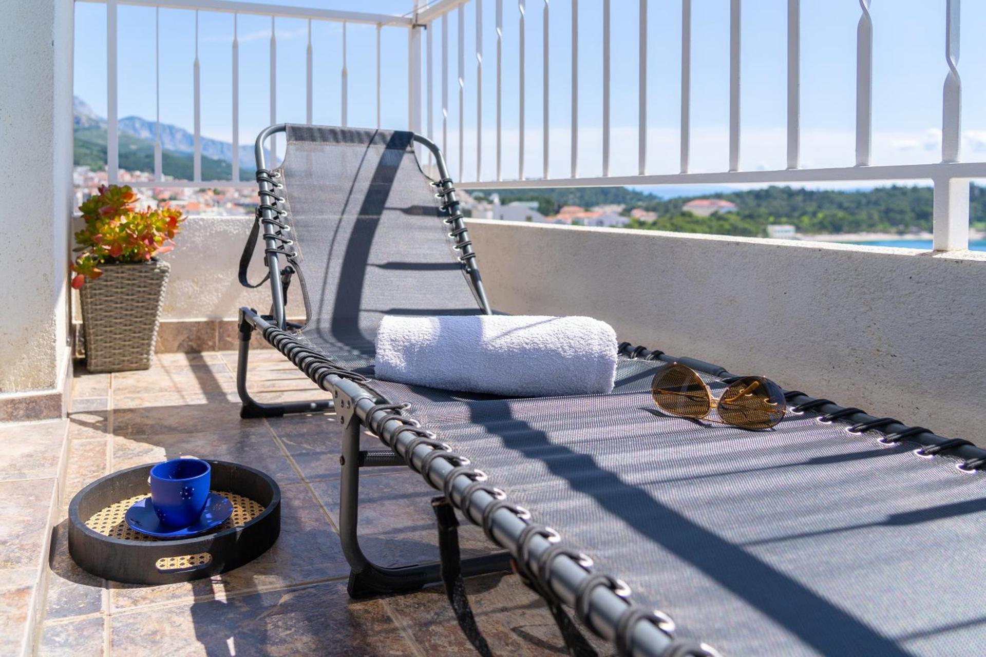 Apartment 30 m from Beach,Makarska,Marija