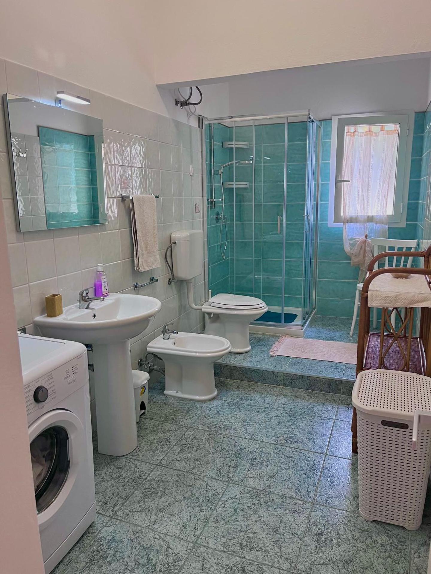 Flowered House with garden