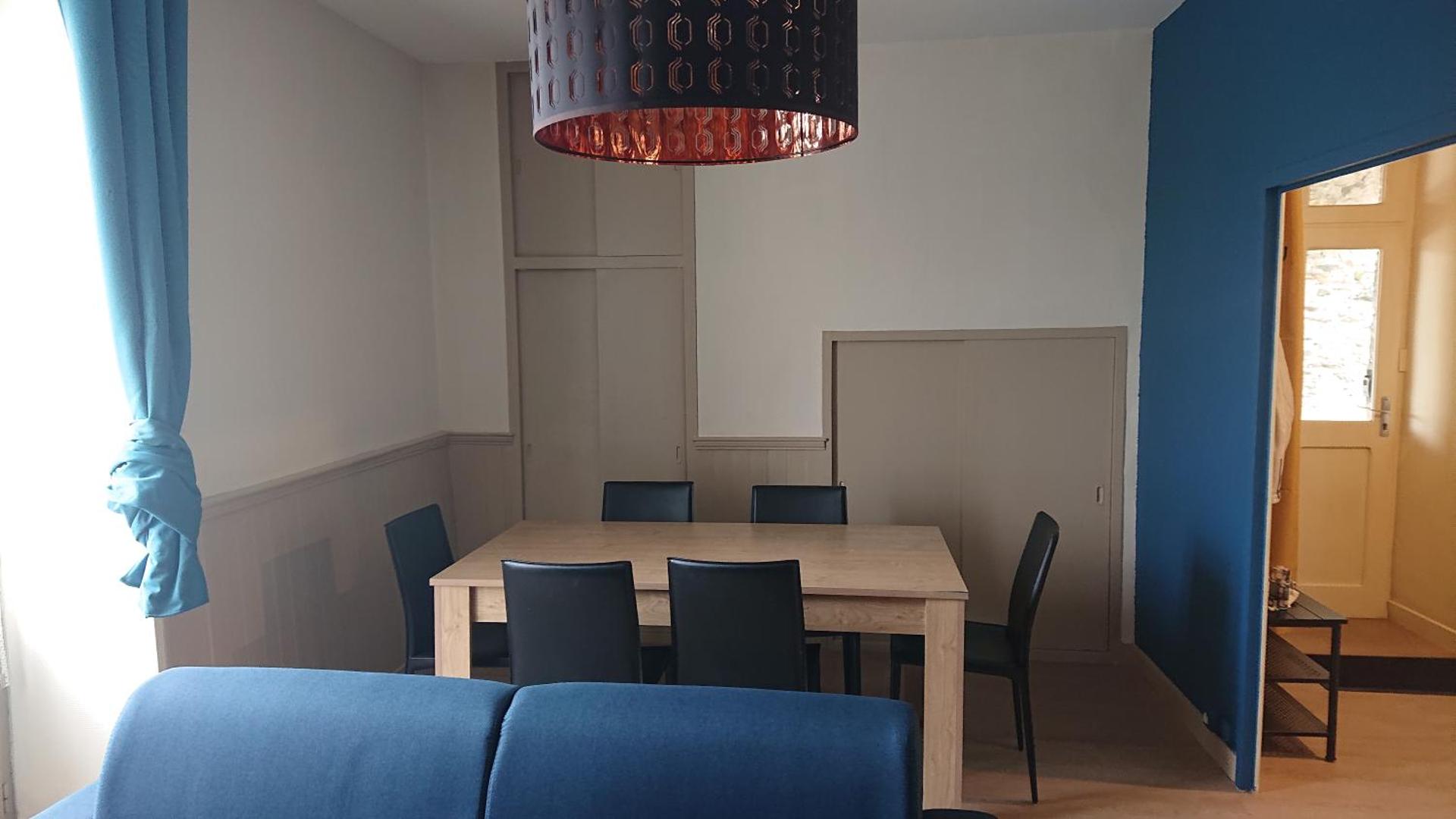 Appartement BLUEMA 2 chambres RdC, proche gare, vue sur le château