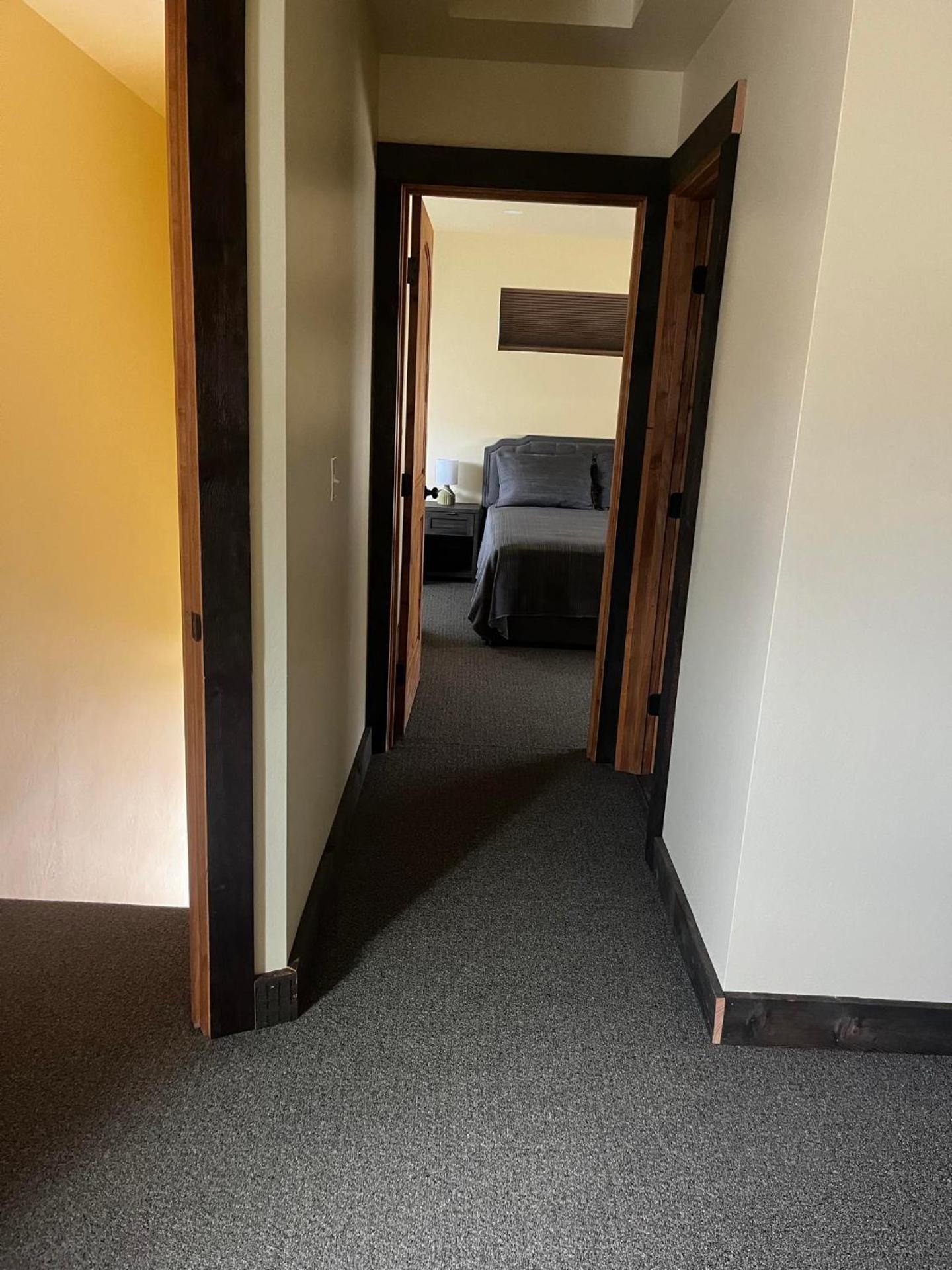 Rhodopa Guest House at Yellowstone #9