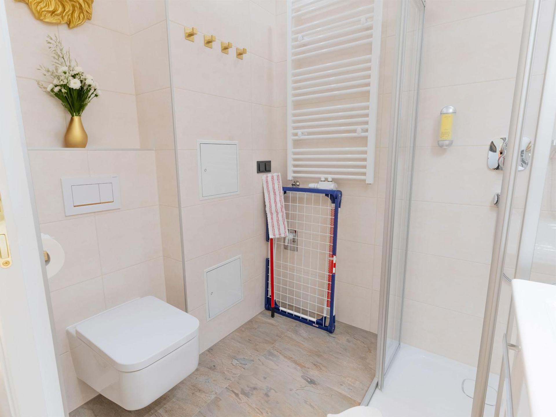 CT-GOLD Penthouse Bodensdorf Amatera privater Seezugang Hallenbad, Skiarena Gerlitzen