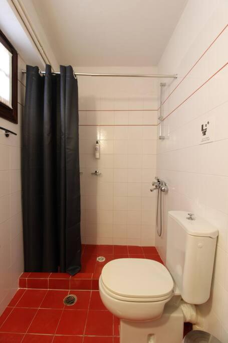 Raise Polydrosos Traditional Getaway