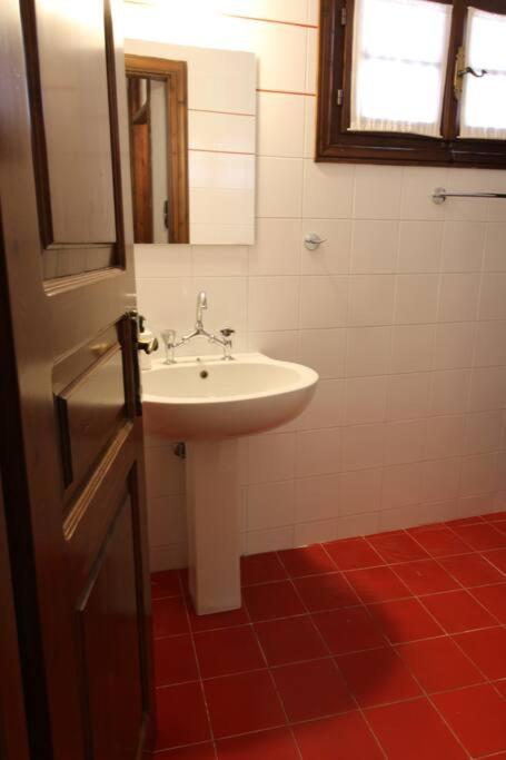 Raise Polydrosos Traditional Getaway