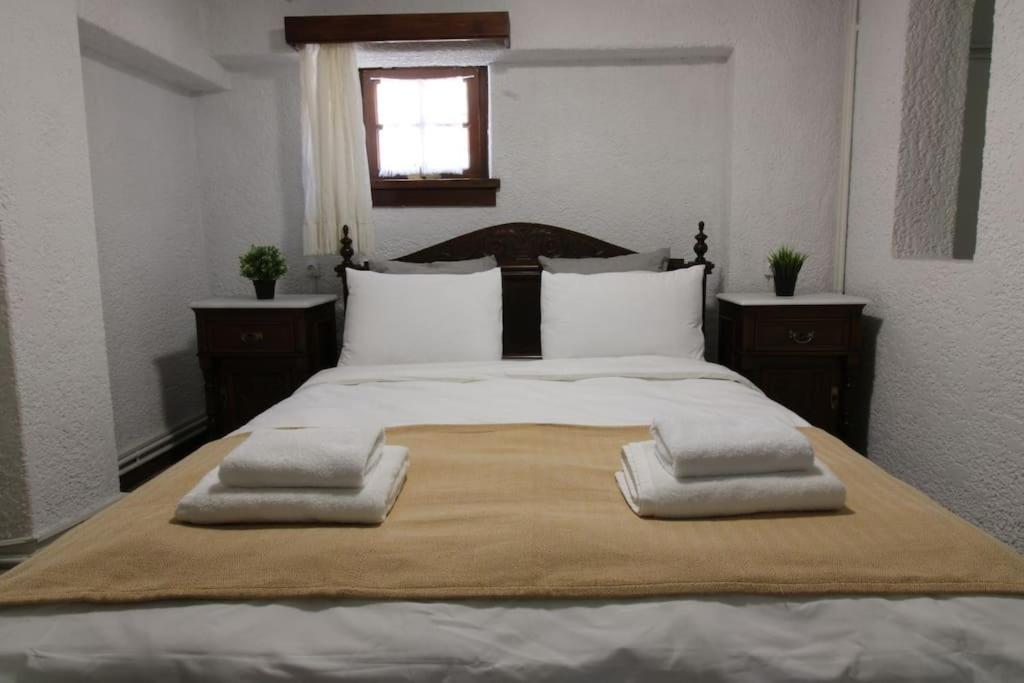 Raise Polydrosos Traditional Getaway