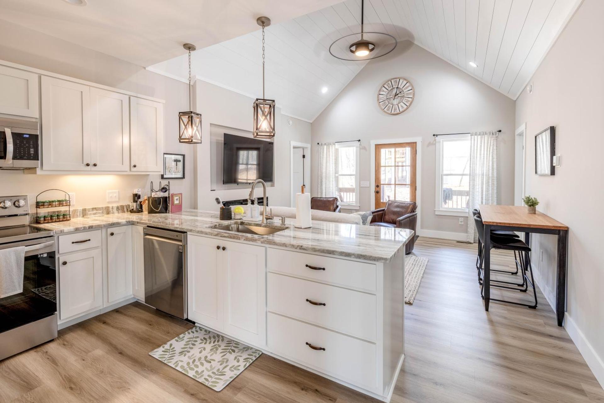 Kitchen or kitchenette