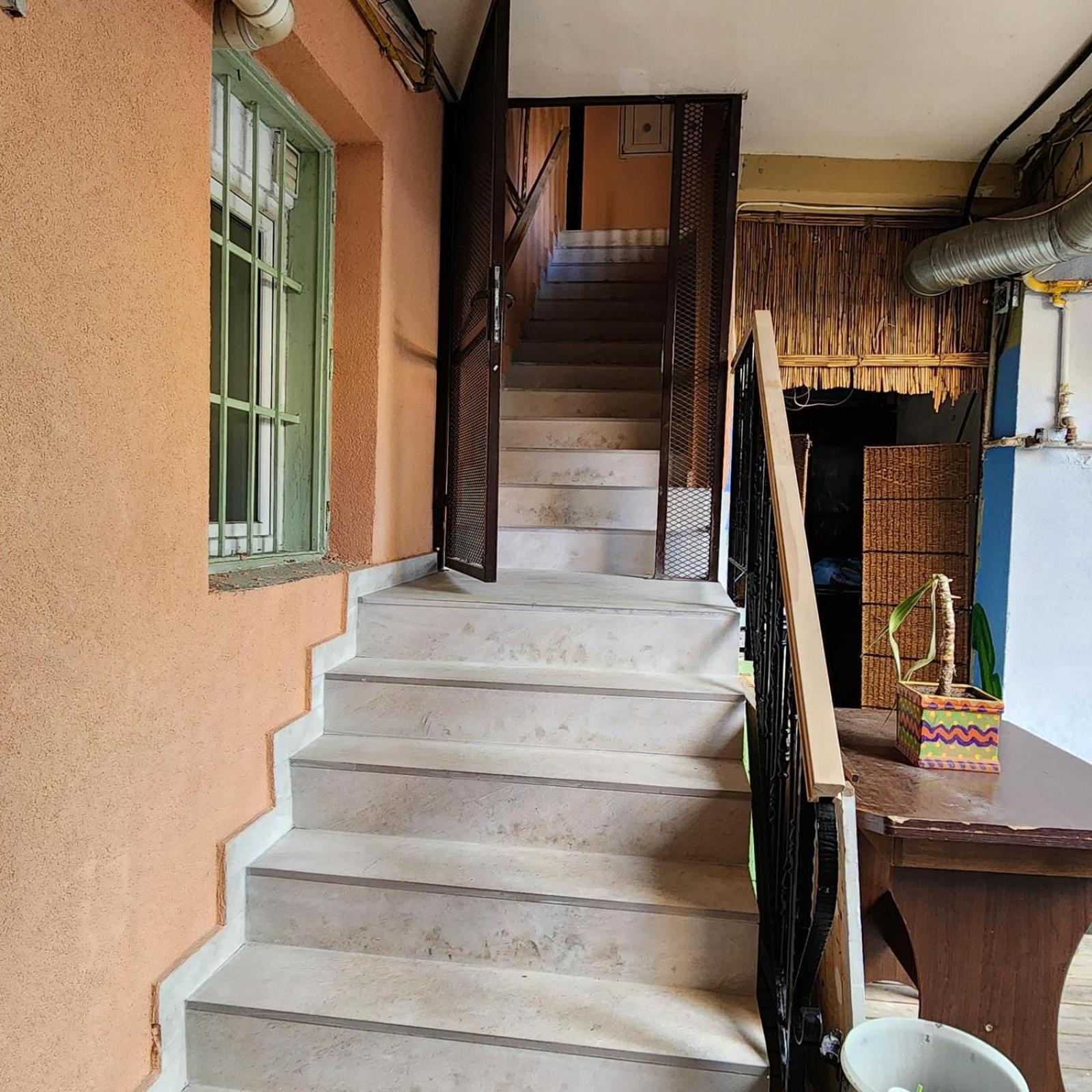 City Center apartment -A