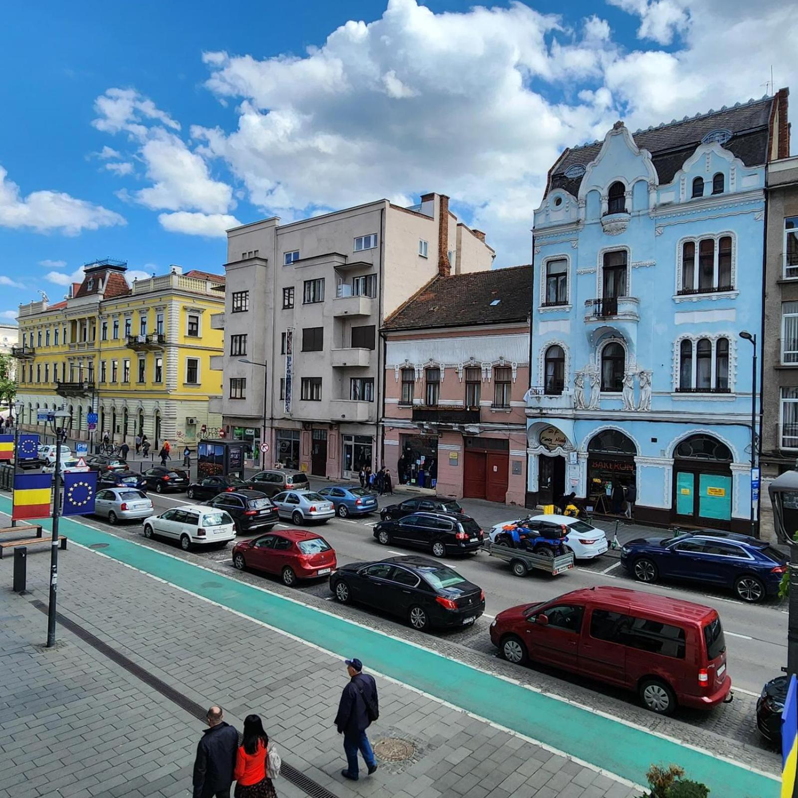 City Center apartment -A